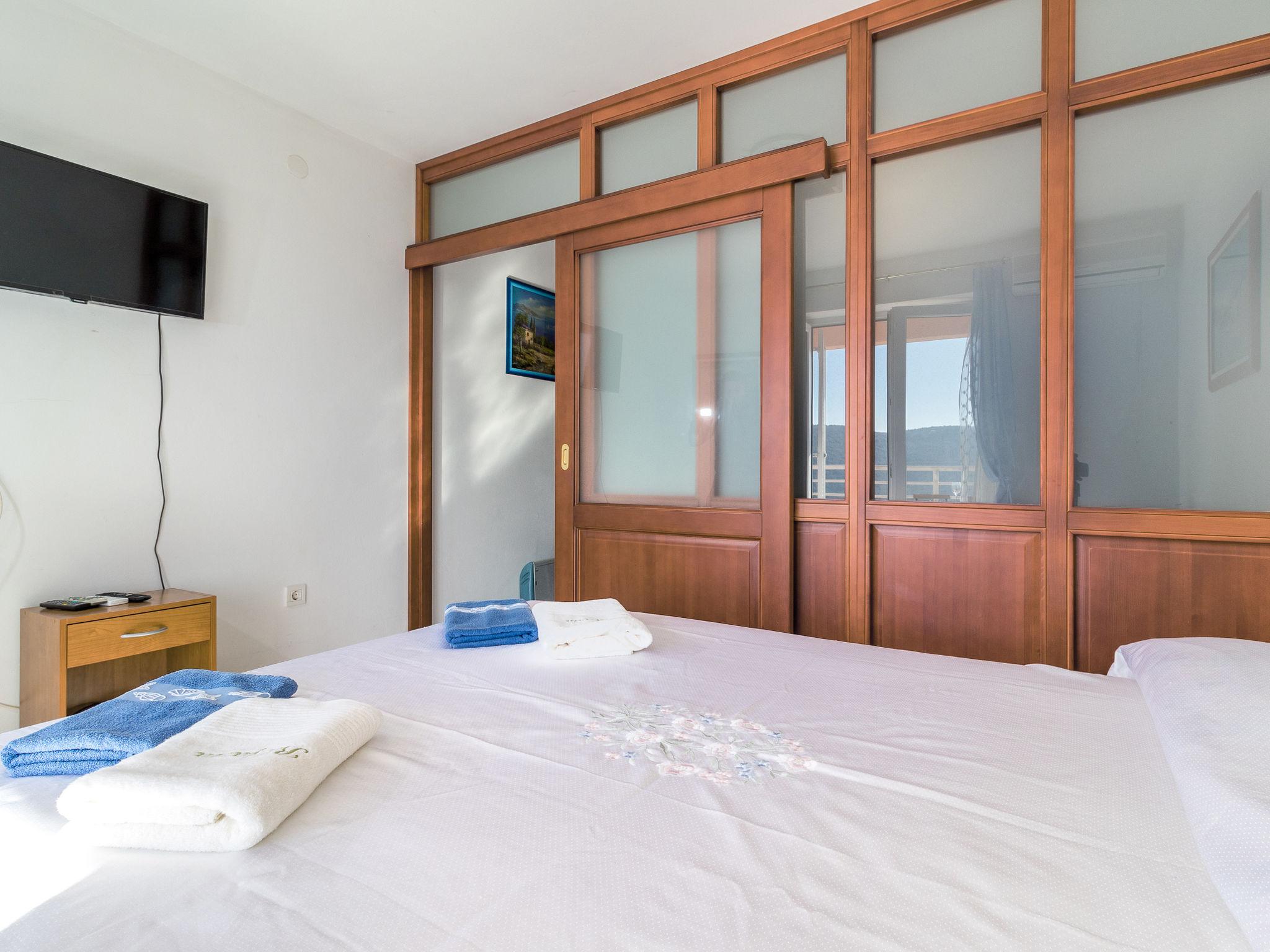 Foto 12 - Appartamento con 1 camera da letto a Labin con vista mare