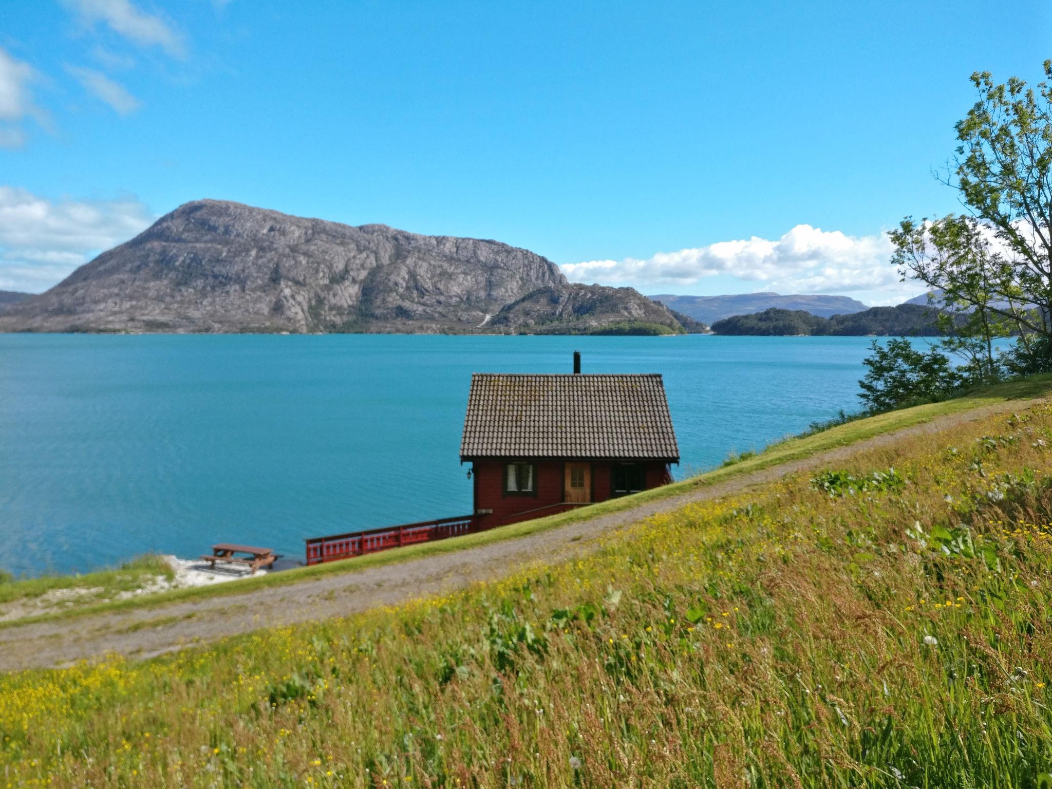 Photo 19 - 2 bedroom House in Hyllestad with garden and terrace