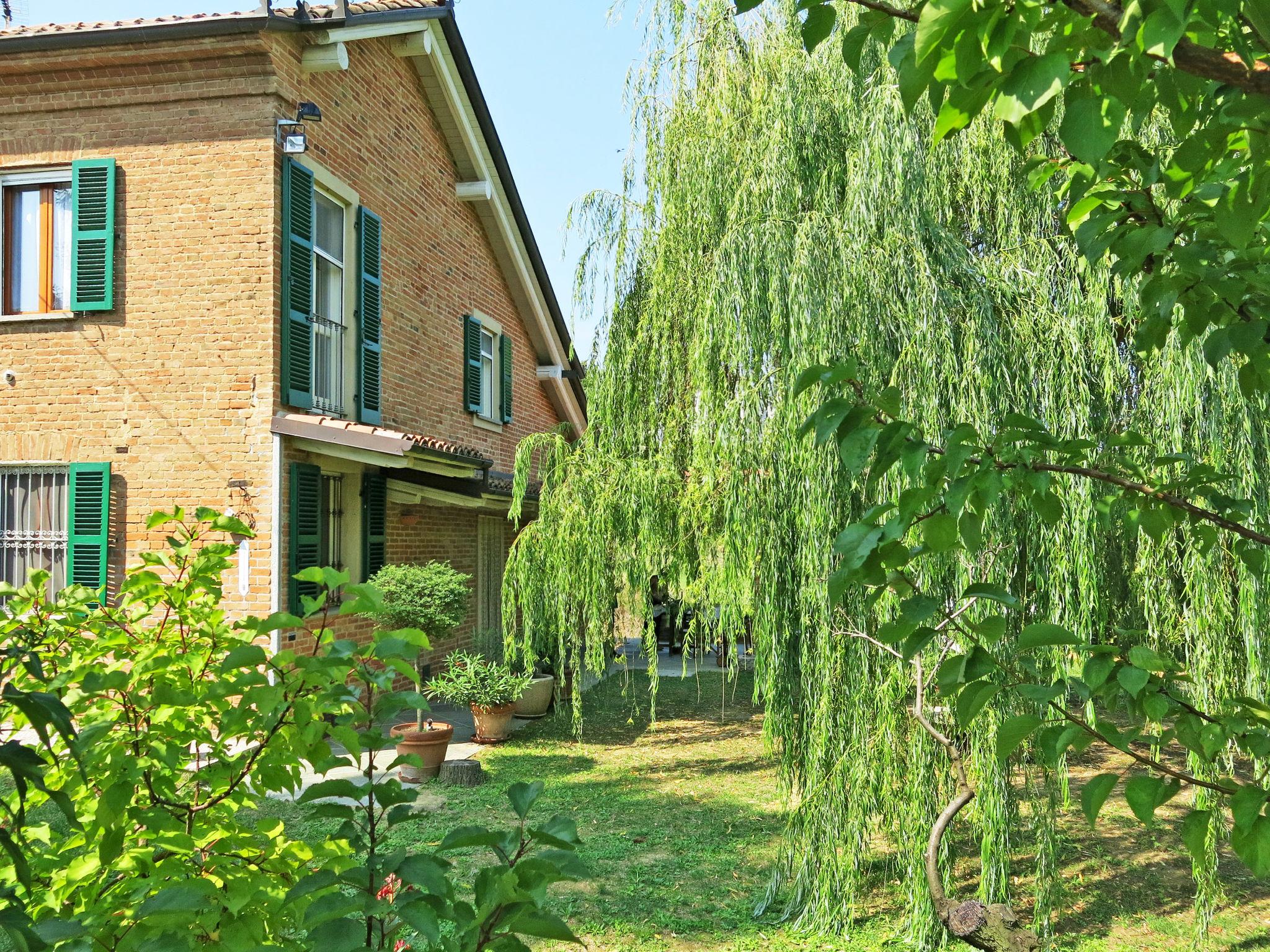 Photo 1 - Maison de 2 chambres à Mombaruzzo avec jardin et terrasse