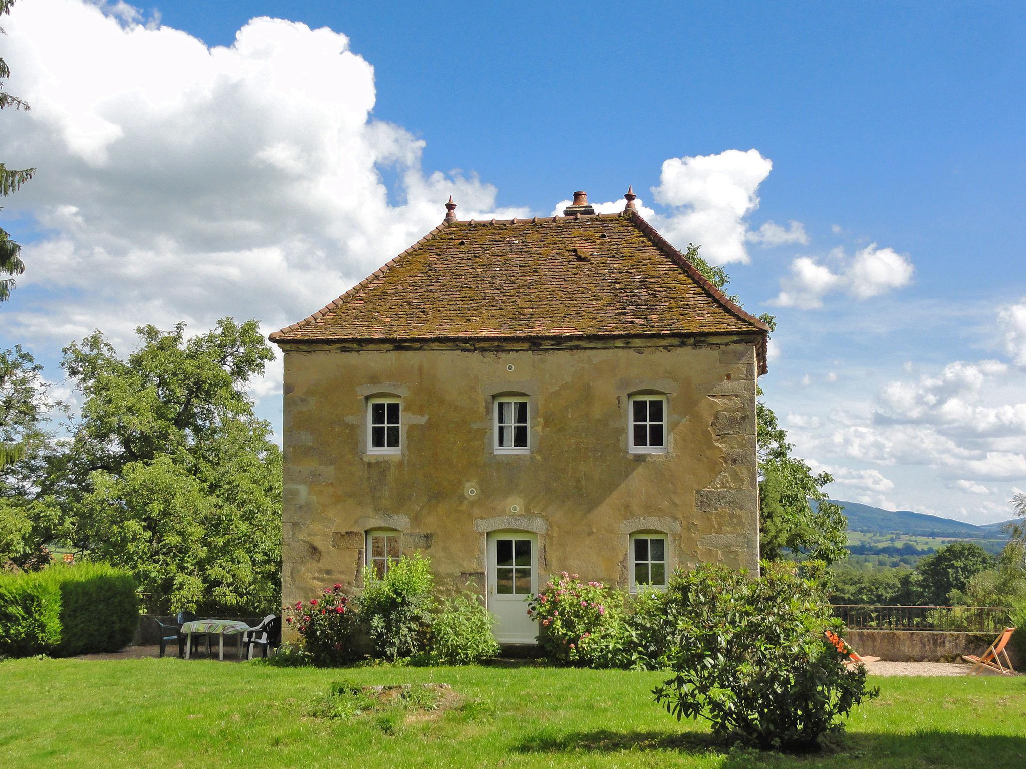 Foto 6 - Haus mit 3 Schlafzimmern in La Grande-Verrière mit garten und terrasse