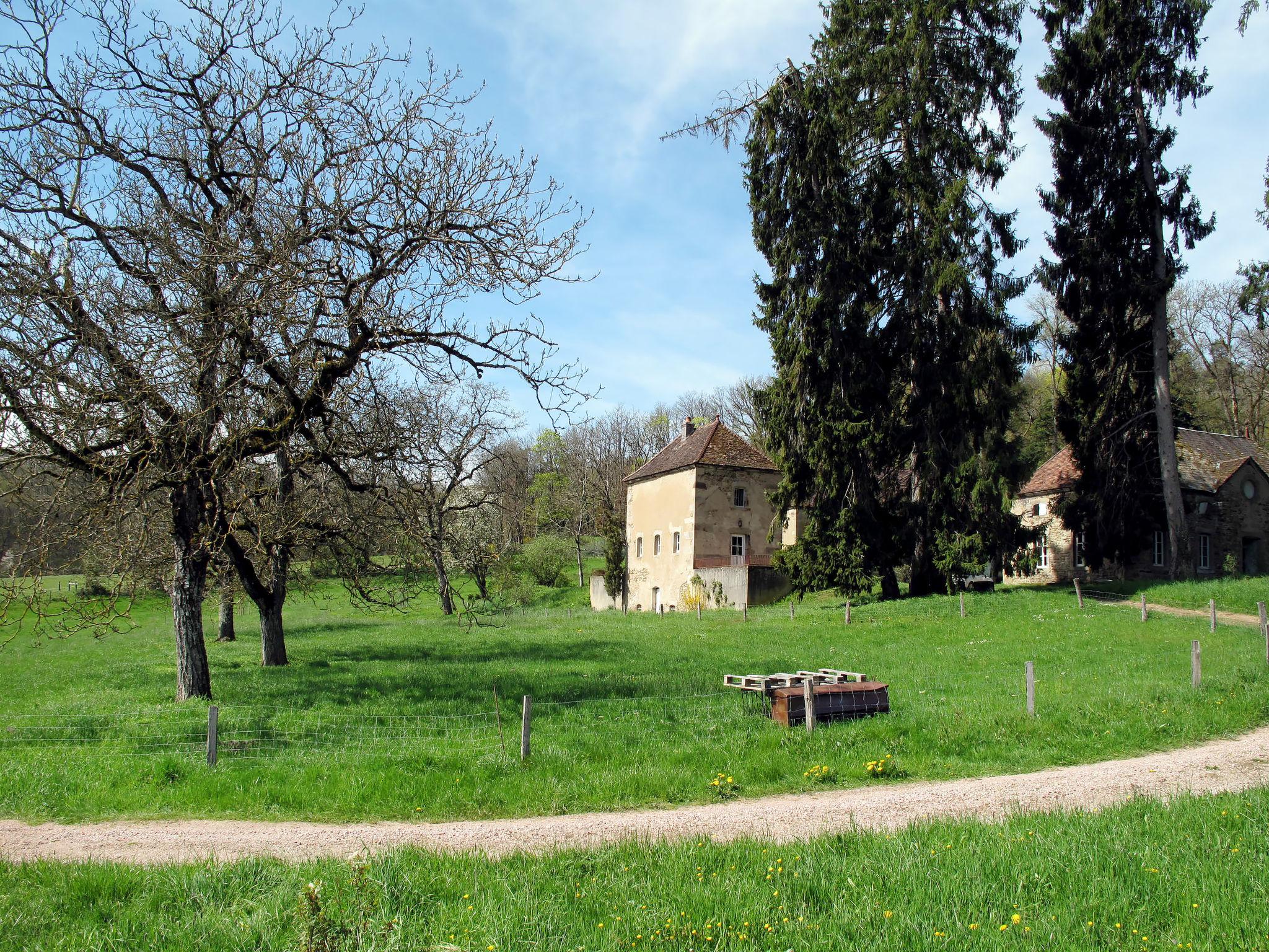 Foto 17 - Casa de 3 quartos em La Grande-Verrière com jardim e terraço