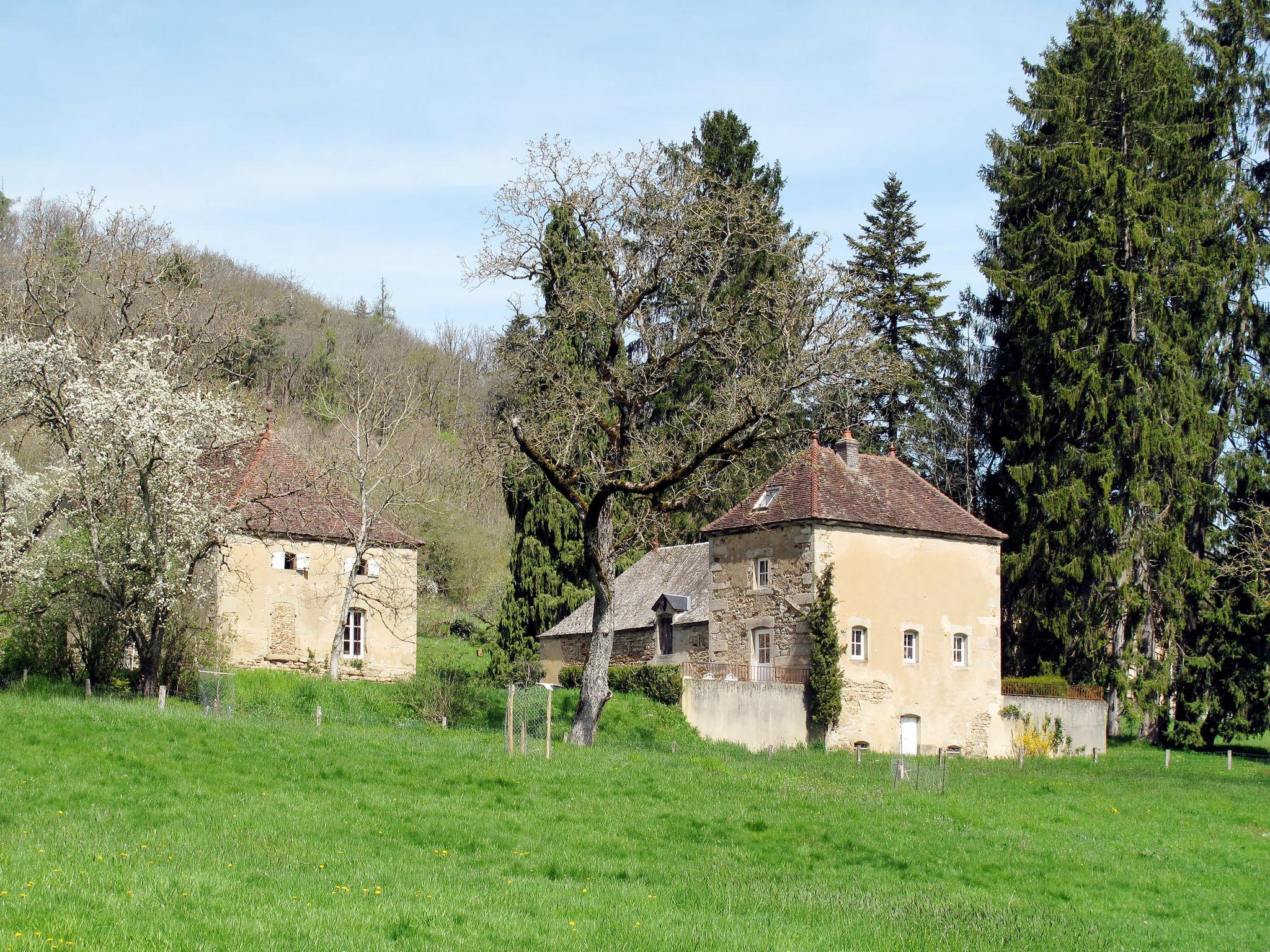 Foto 16 - Casa de 3 quartos em La Grande-Verrière com jardim e terraço