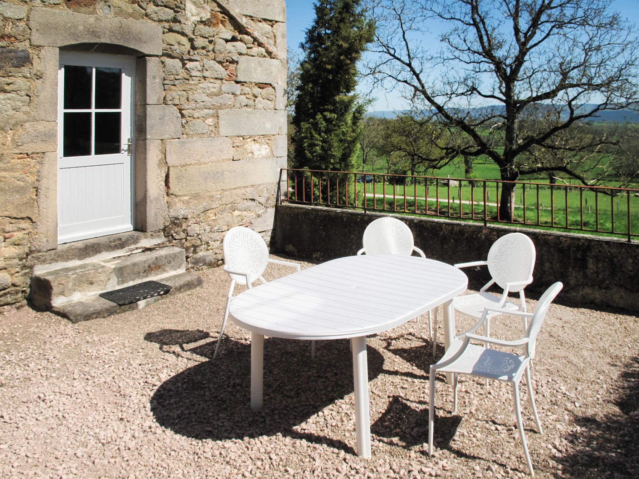 Photo 2 - Maison de 3 chambres à La Grande-Verrière avec jardin et terrasse