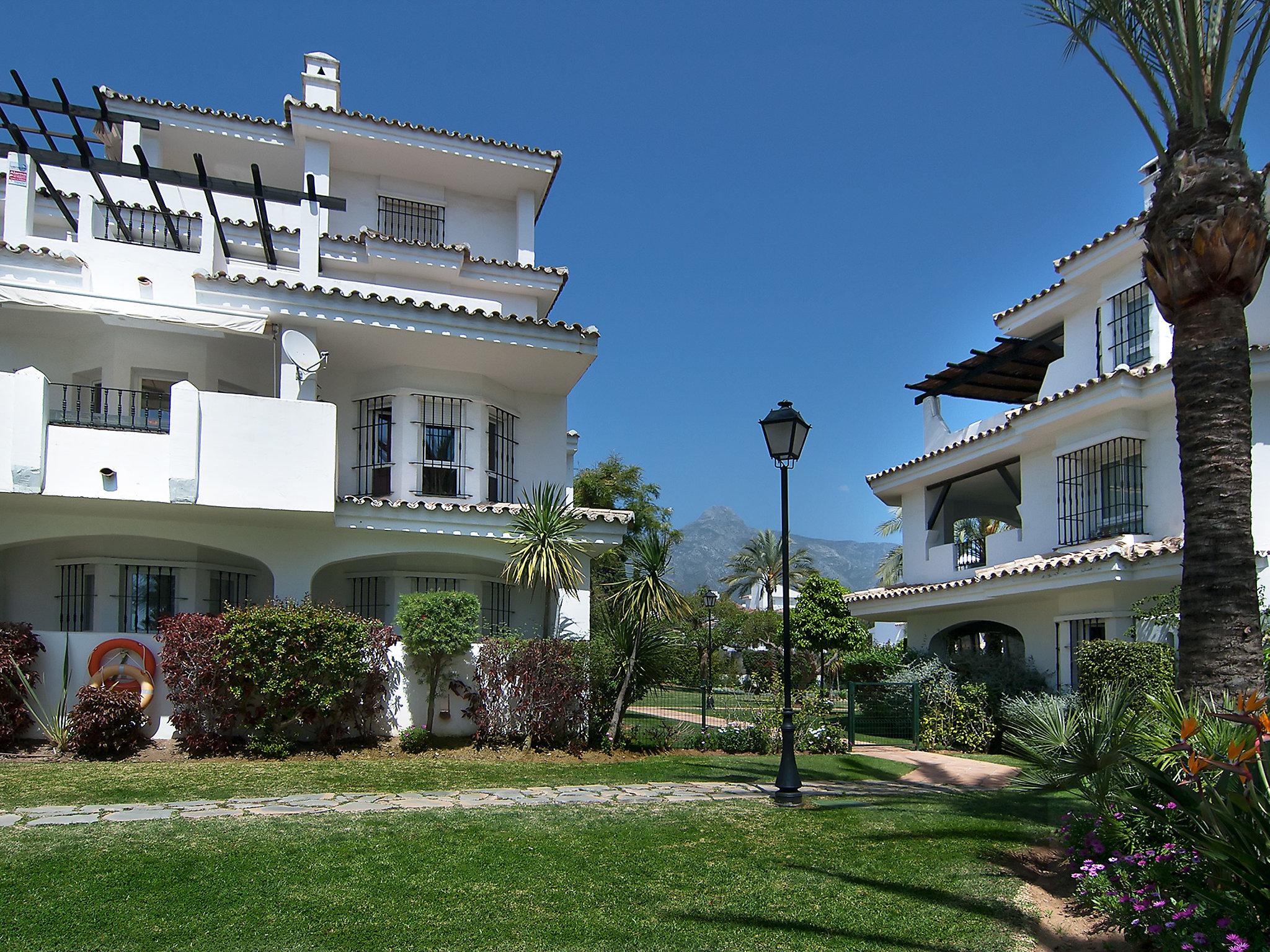 Photo 7 - Appartement de 2 chambres à Marbella avec piscine et vues à la mer