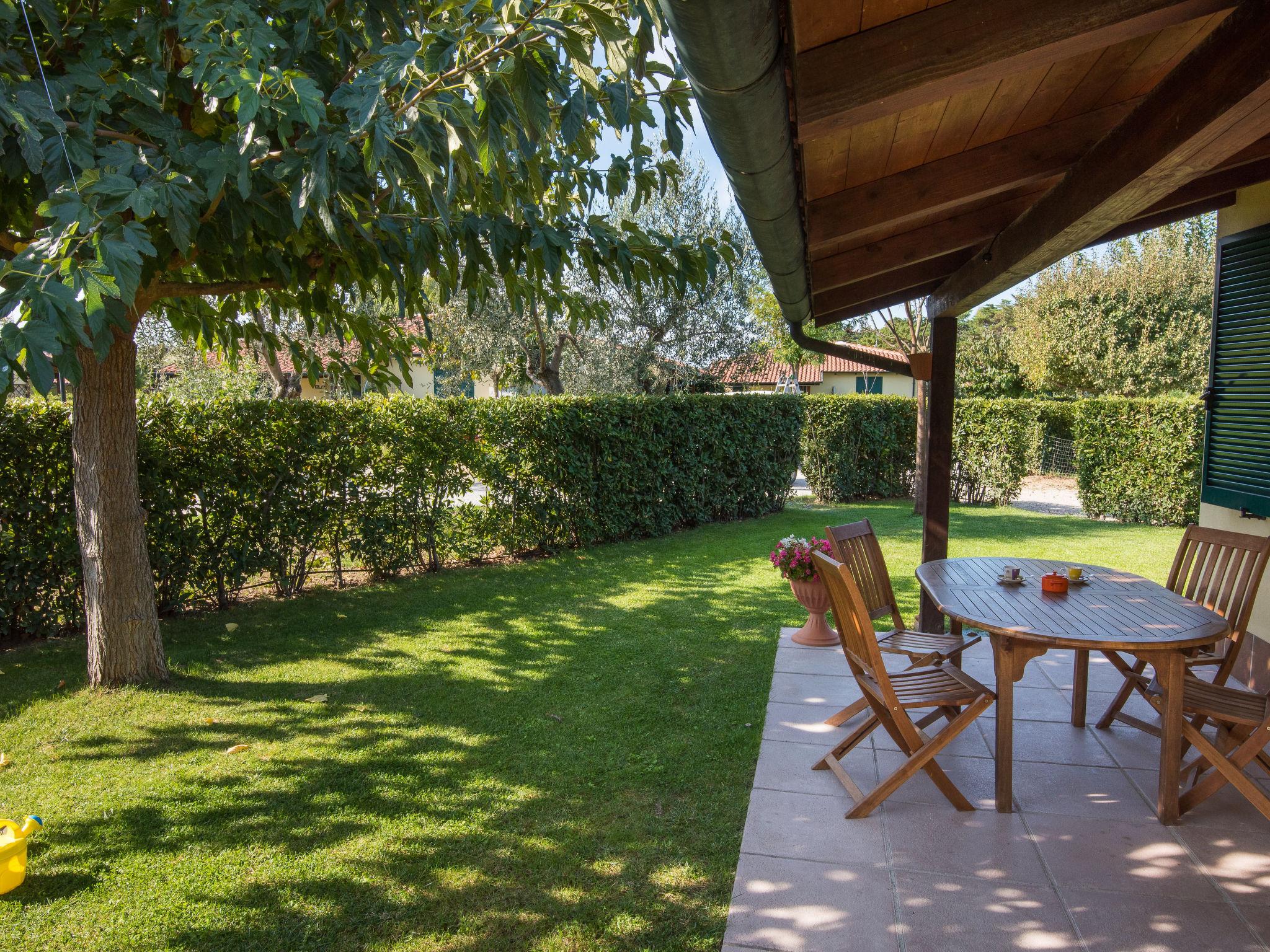 Photo 21 - Maison de 1 chambre à Piombino avec piscine et jardin