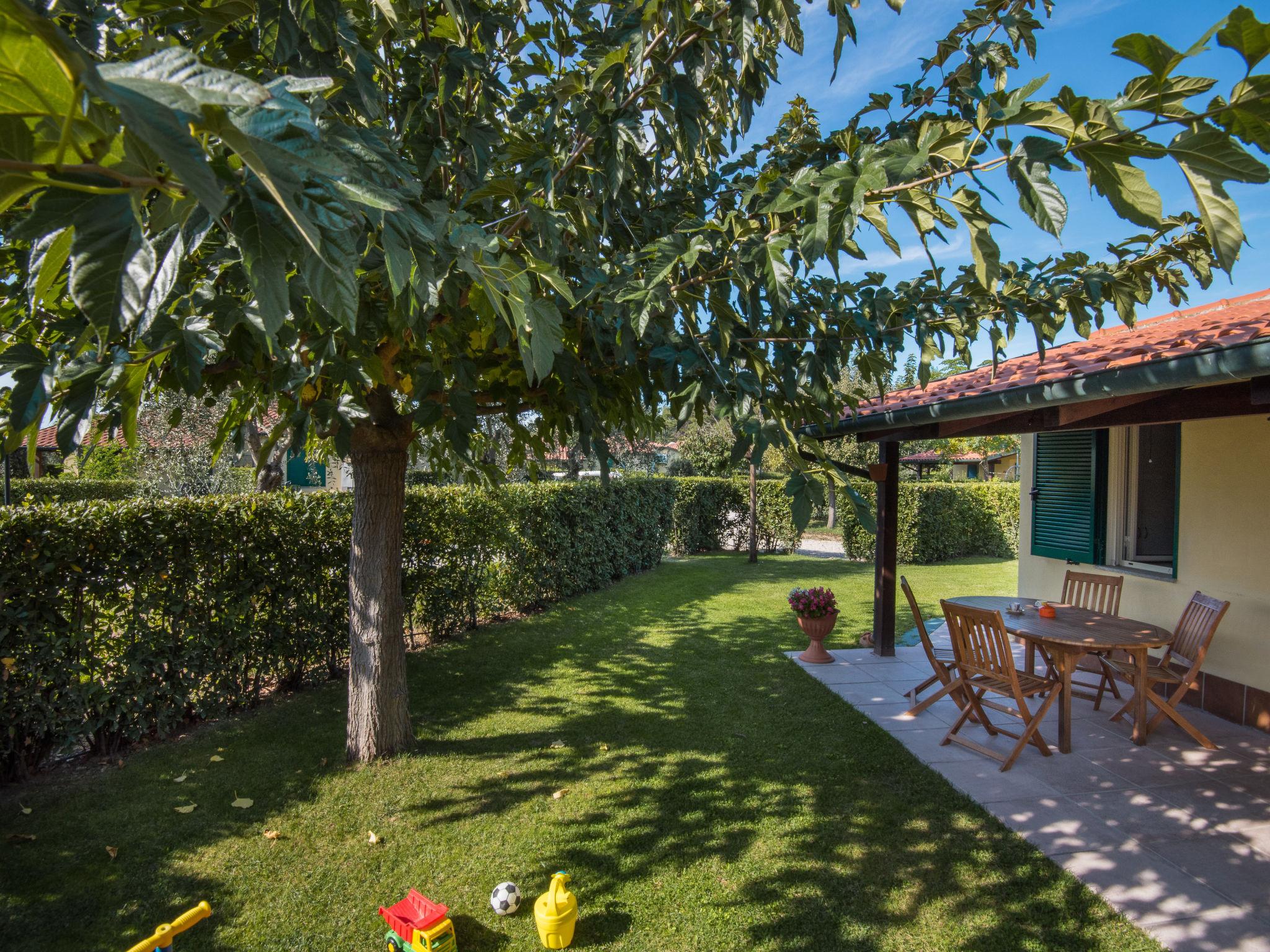 Photo 23 - Maison de 1 chambre à Piombino avec piscine et jardin