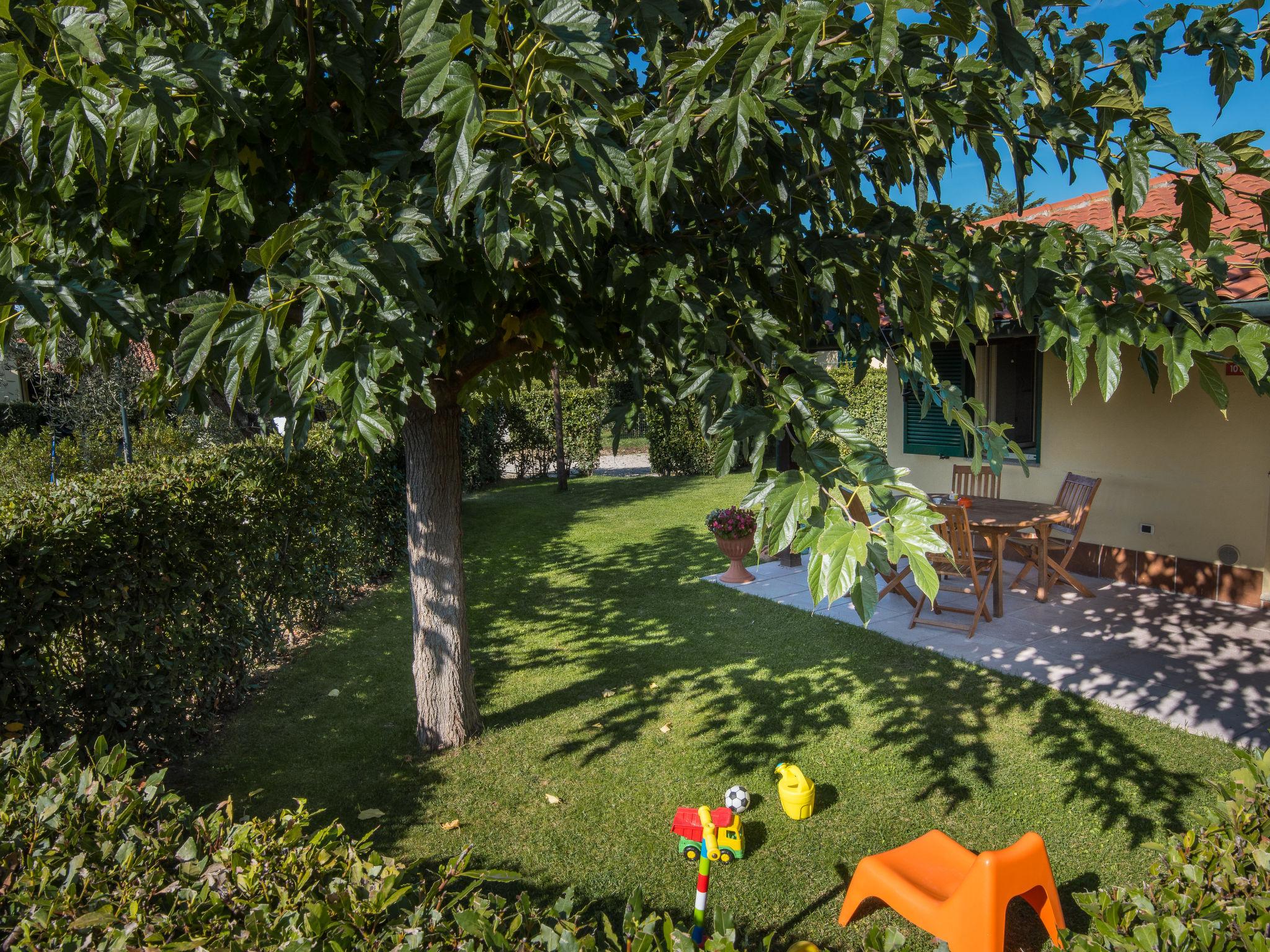 Photo 25 - Maison de 1 chambre à Piombino avec piscine et jardin