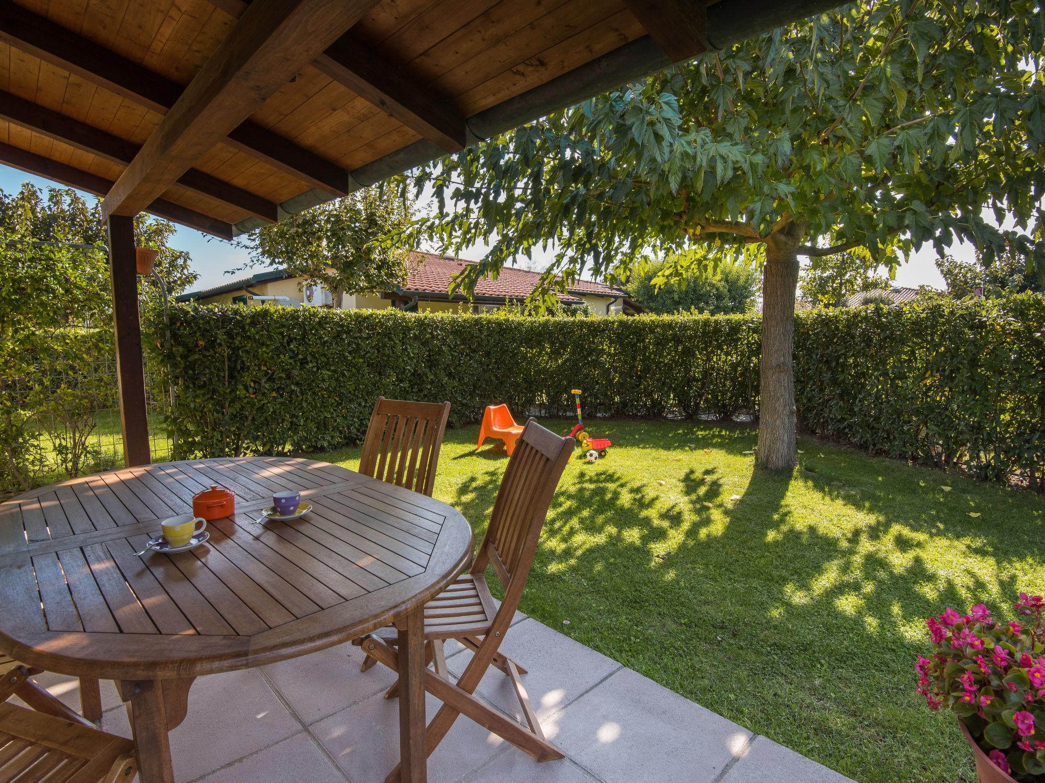 Photo 3 - Maison de 1 chambre à Piombino avec piscine et jardin