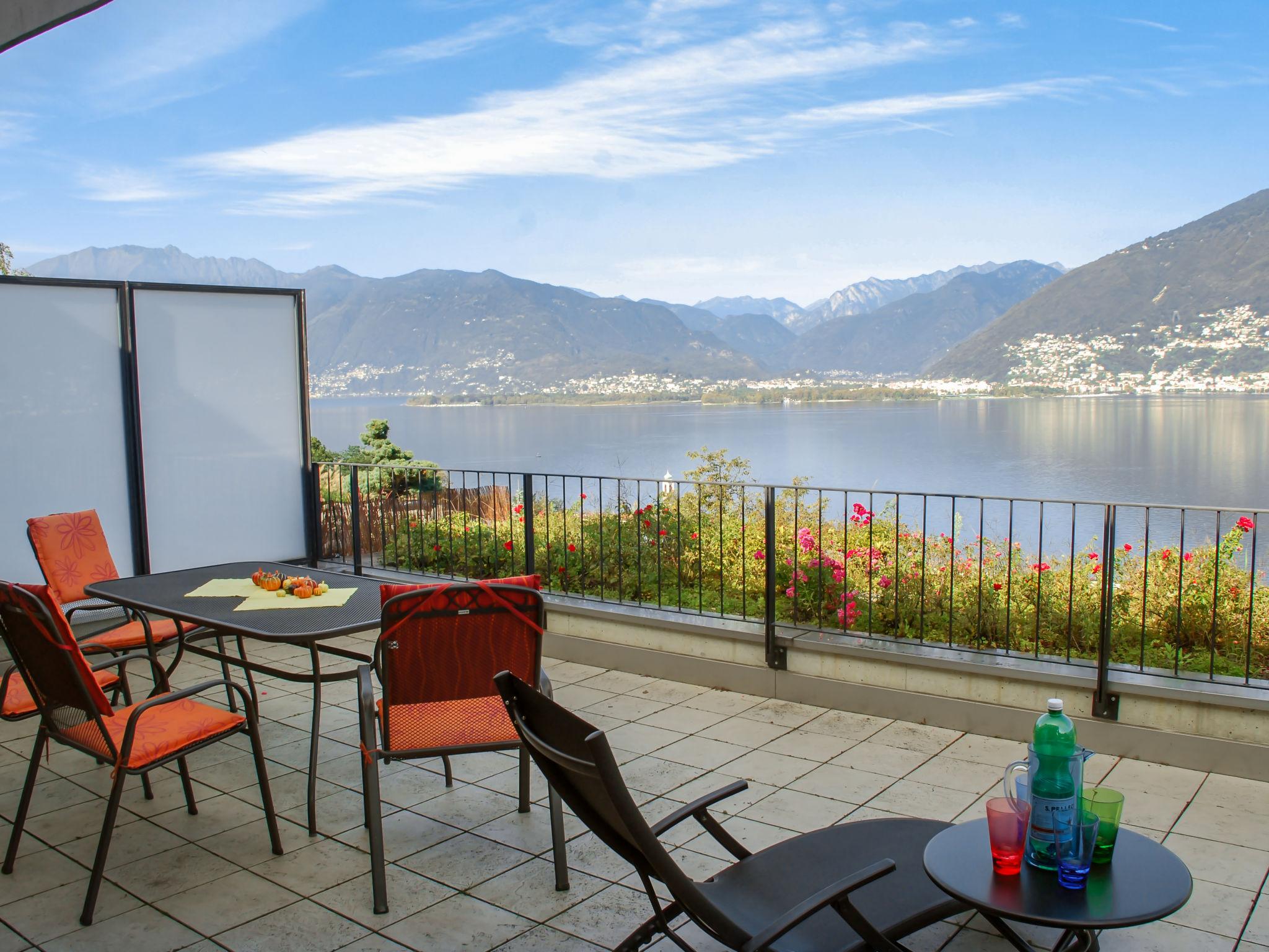 Photo 19 - 2 bedroom Apartment in Gambarogno with swimming pool and garden