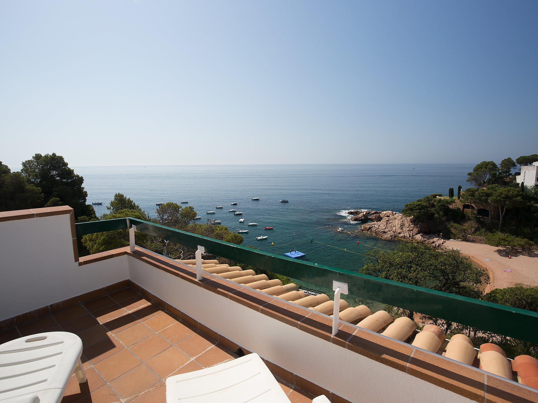 Photo 12 - 3 bedroom Apartment in Tossa de Mar with terrace