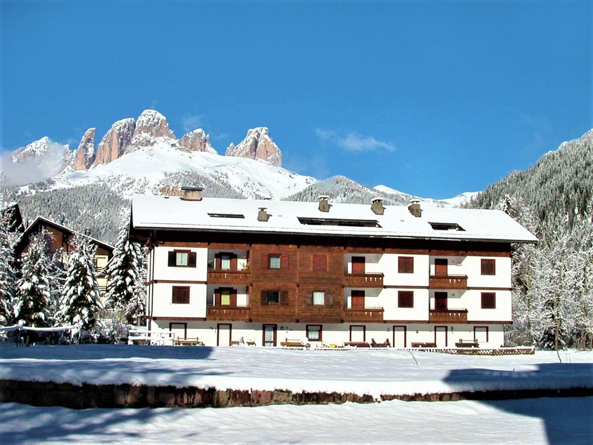 Photo 12 - Appartement de 2 chambres à Canazei avec vues sur la montagne