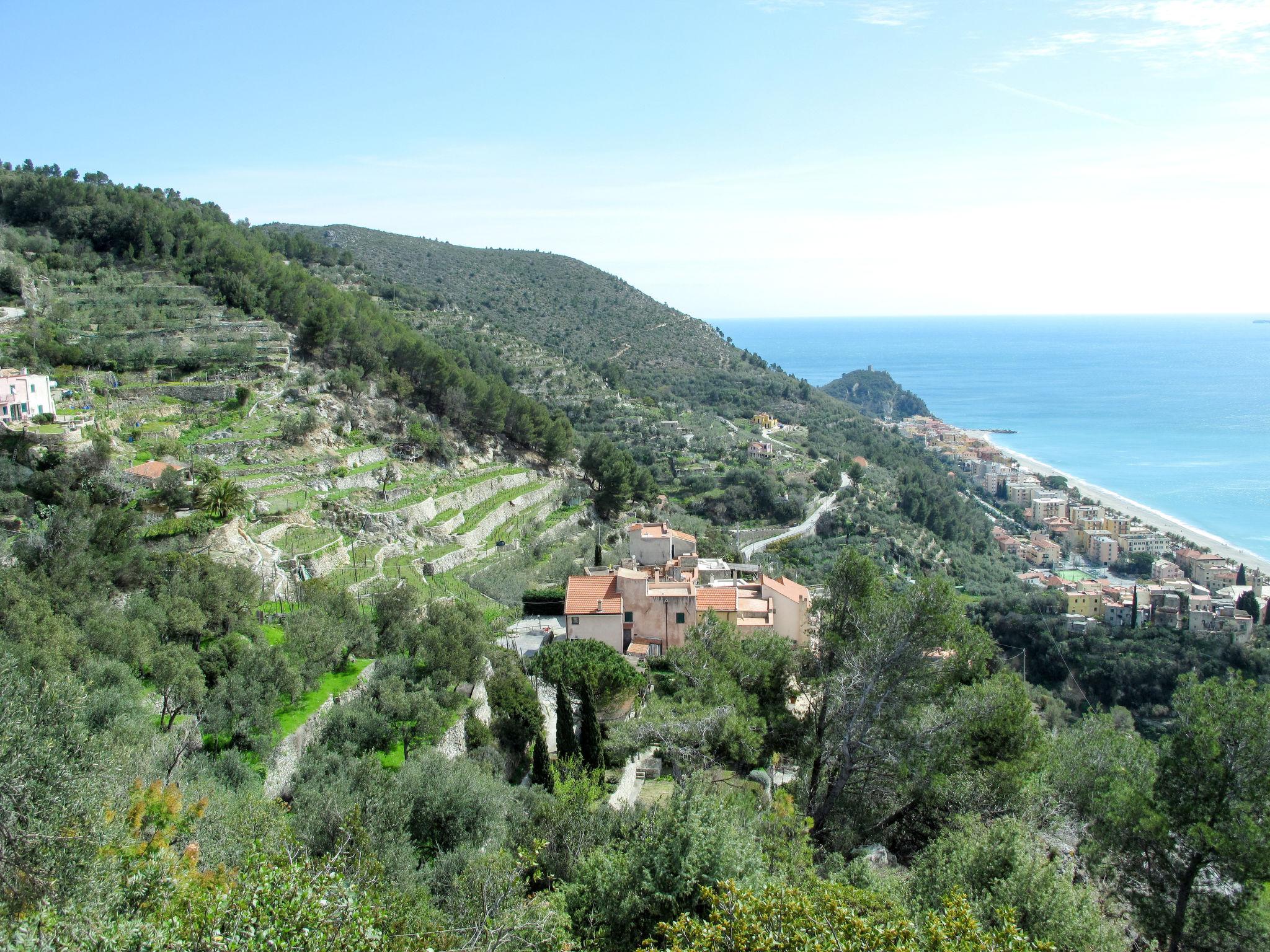 Foto 15 - Casa de 2 quartos em Finale Ligure com jardim e vistas do mar