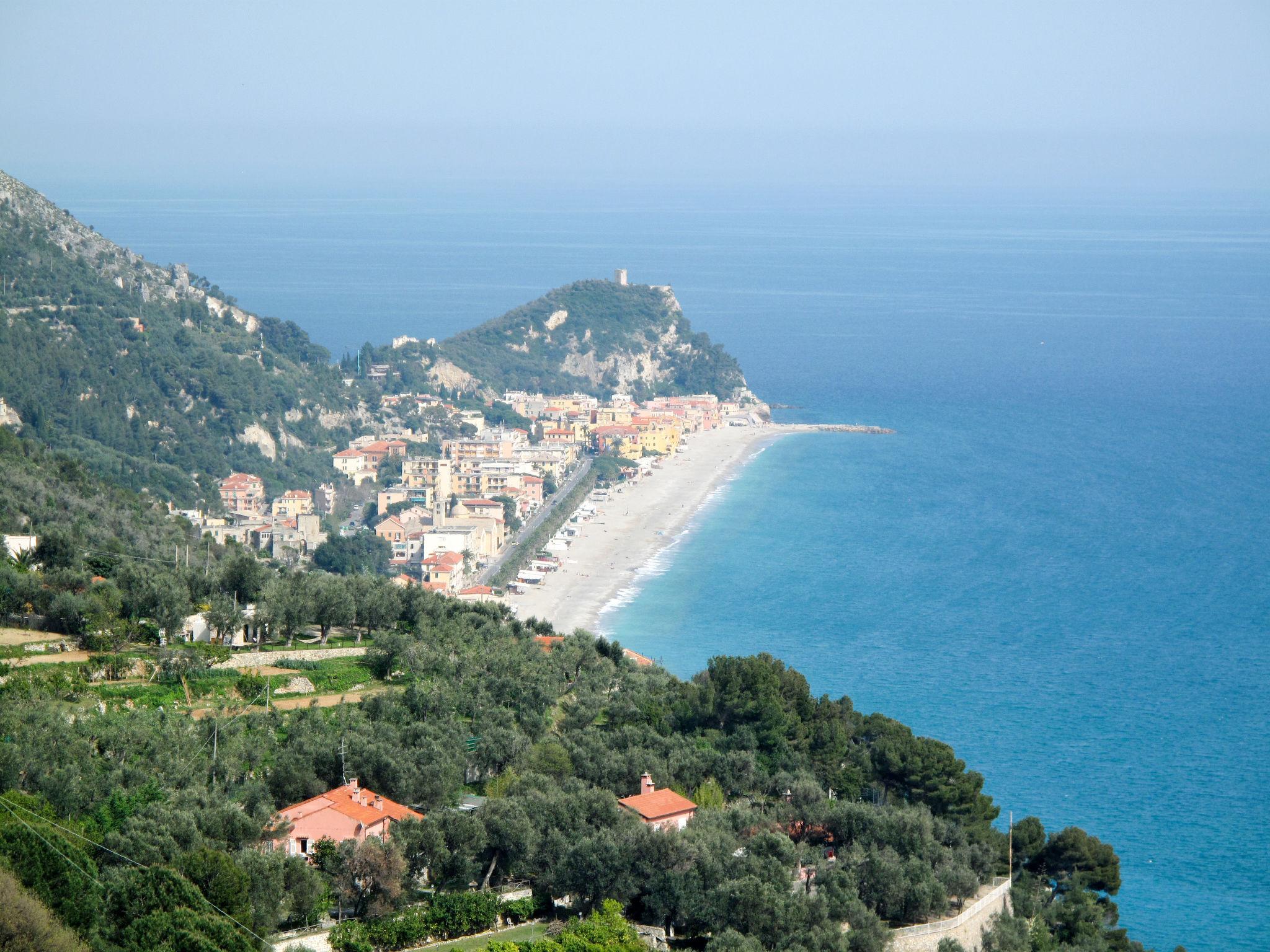 Photo 18 - Maison de 2 chambres à Finale Ligure avec jardin et vues à la mer