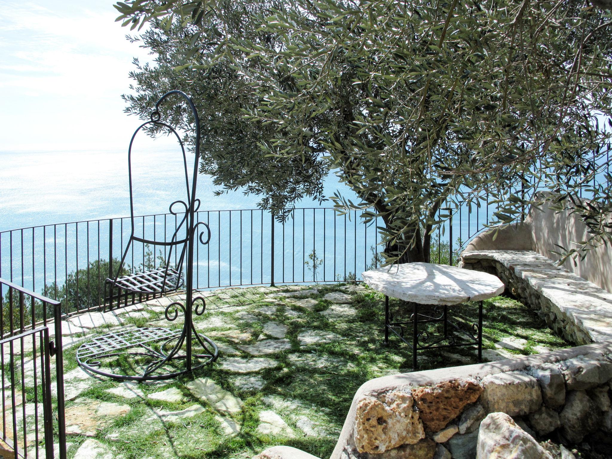Foto 4 - Casa de 2 quartos em Finale Ligure com jardim e vistas do mar