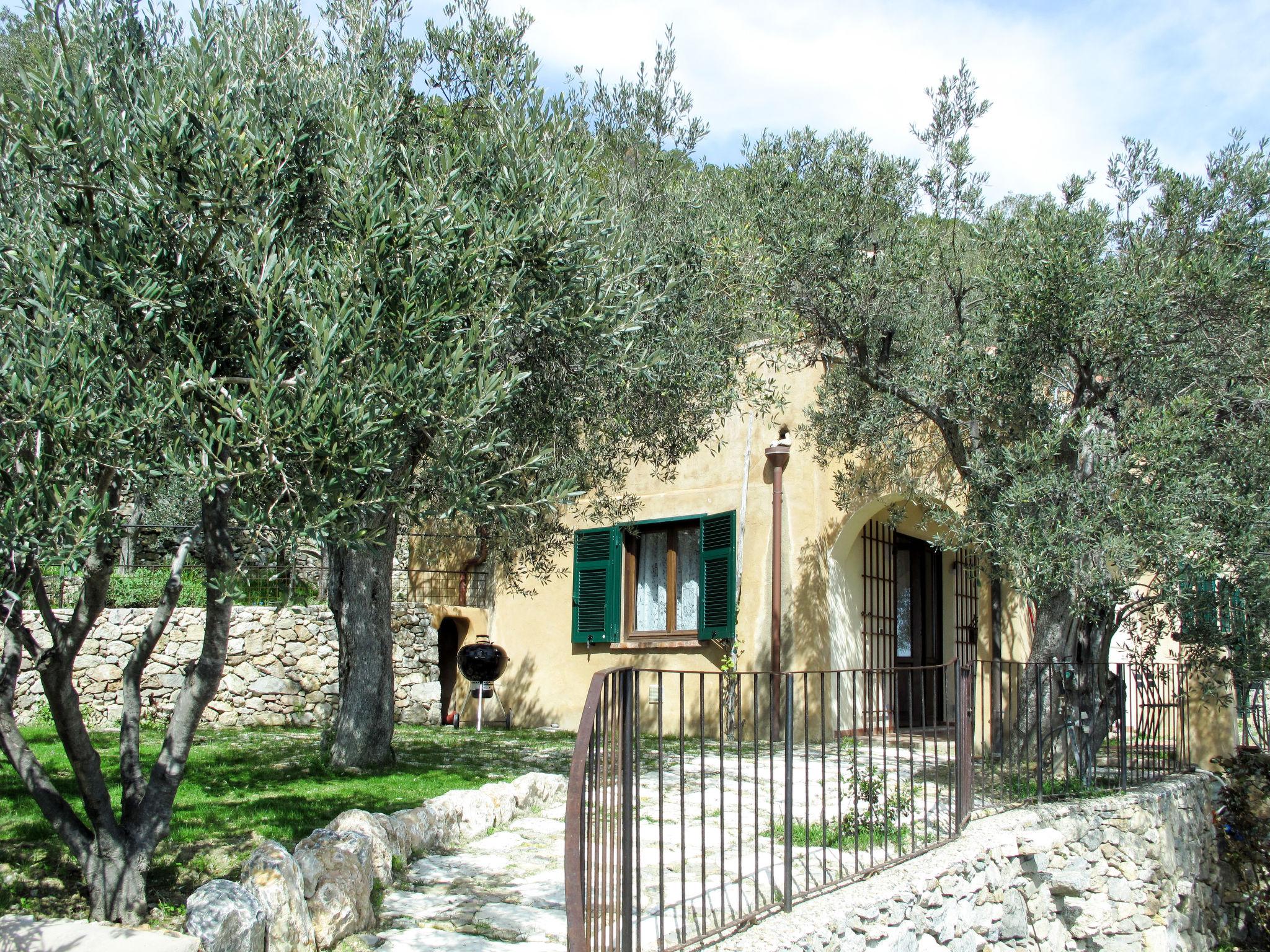 Foto 12 - Casa con 2 camere da letto a Finale Ligure con giardino e vista mare