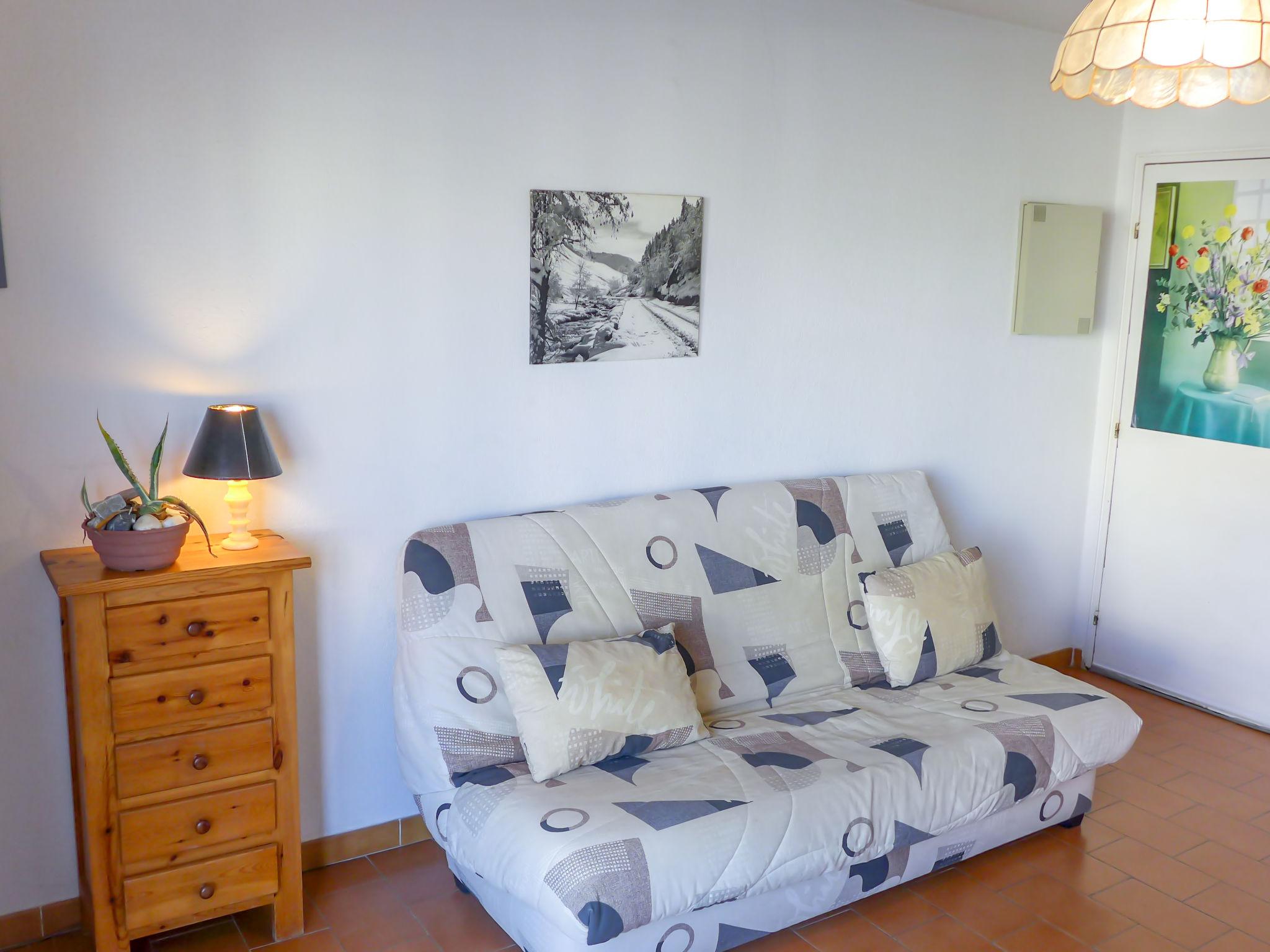 Photo 3 - 1 bedroom Apartment in Canet-en-Roussillon with sea view
