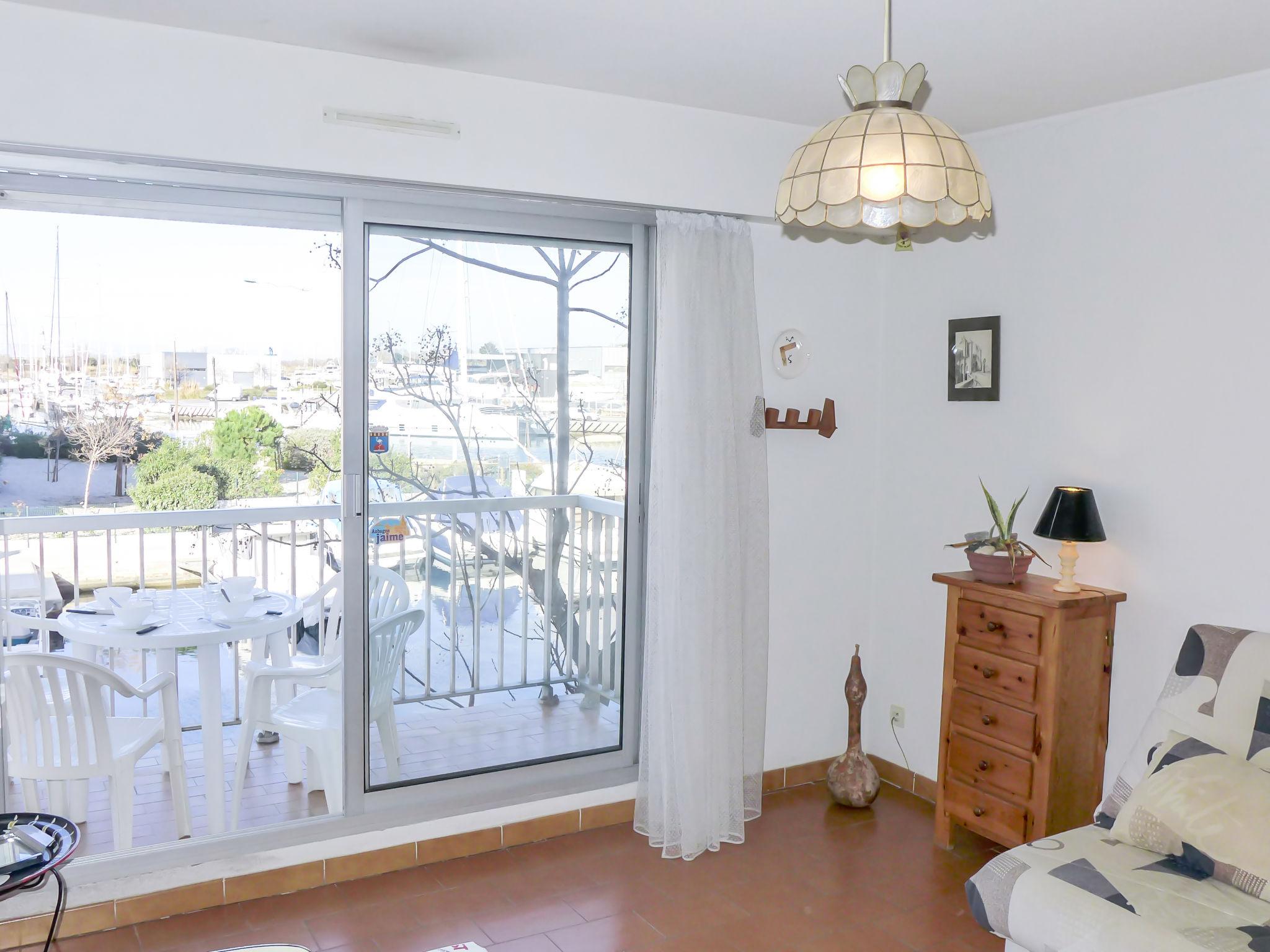 Photo 2 - 1 bedroom Apartment in Canet-en-Roussillon with sea view