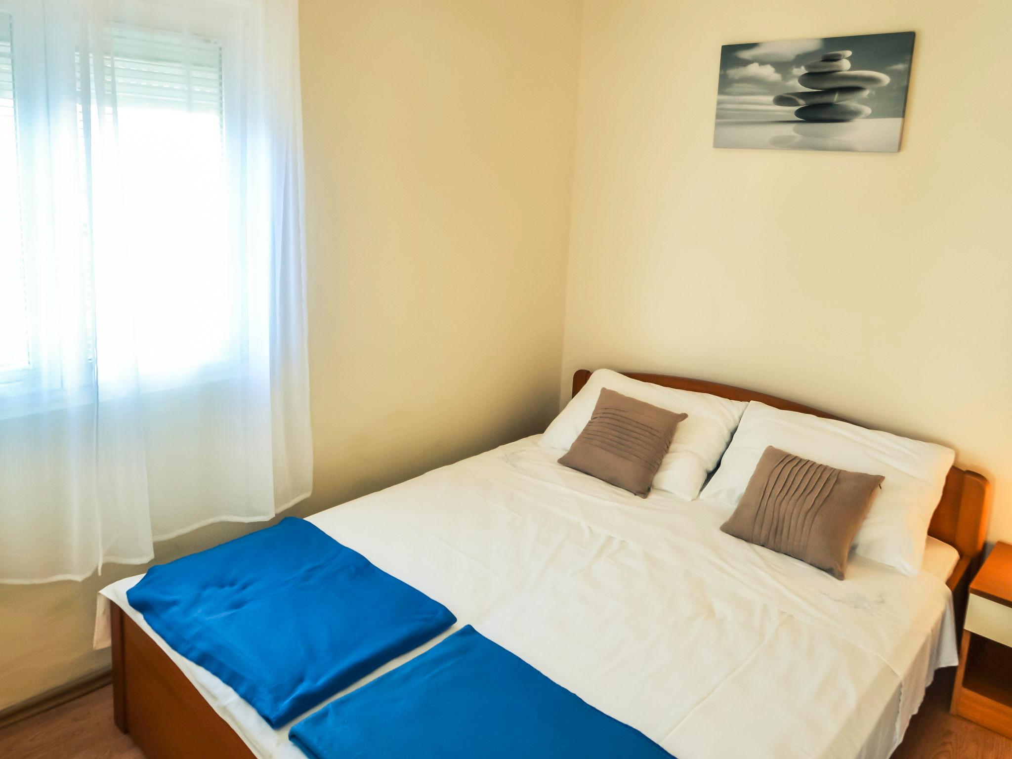 Foto 8 - Apartment mit 2 Schlafzimmern in Obrovac mit terrasse