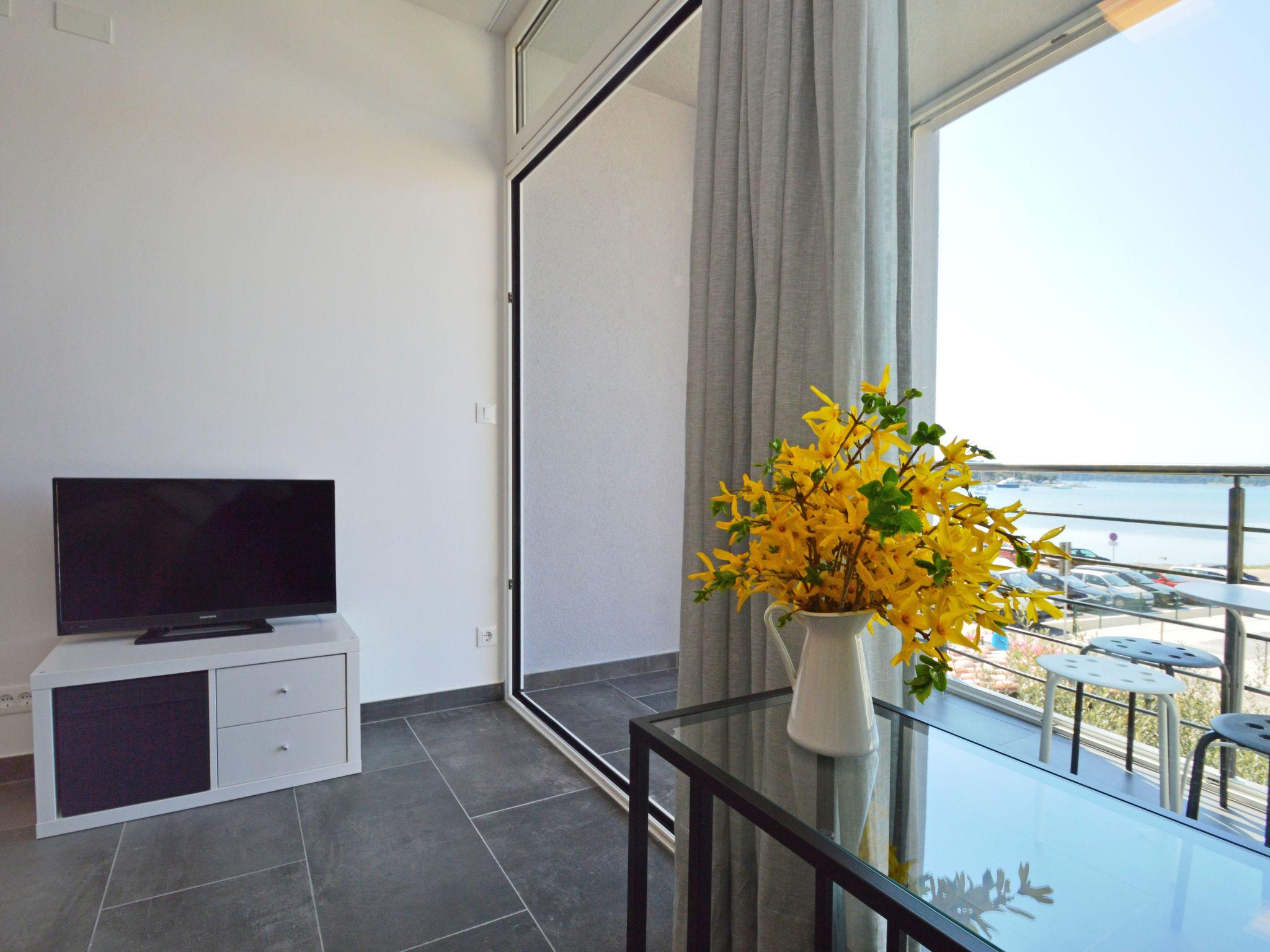 Foto 4 - Apartamento de 2 quartos em Medulin com terraço e vistas do mar