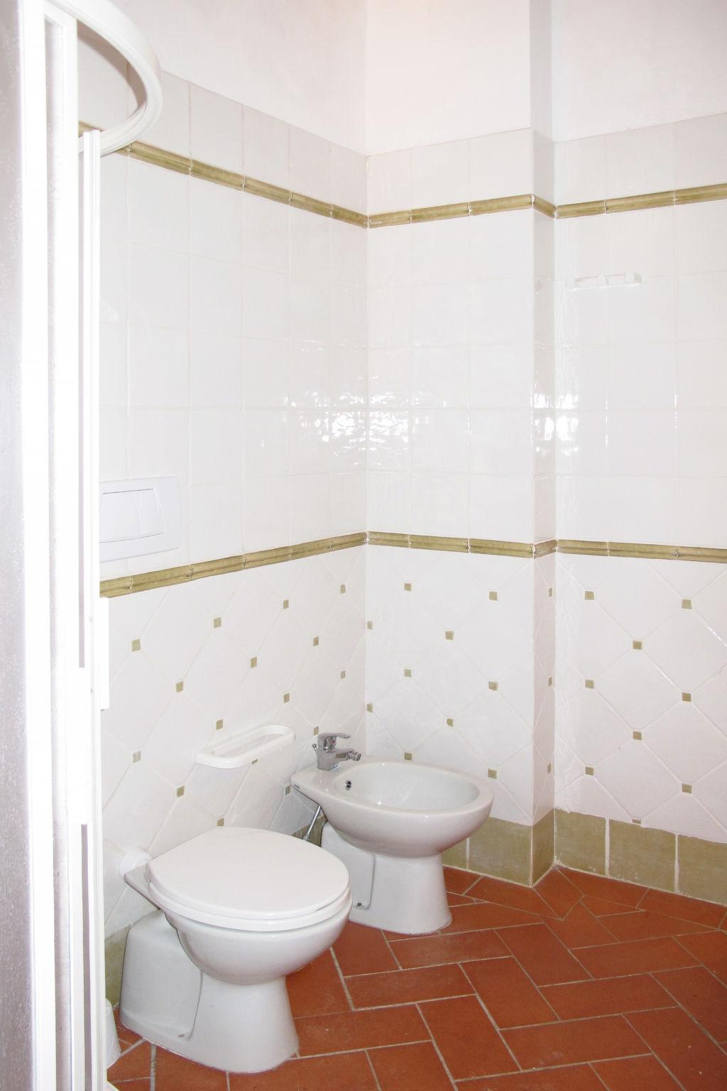 Photo 8 - 1 bedroom House in Poggibonsi with swimming pool and garden