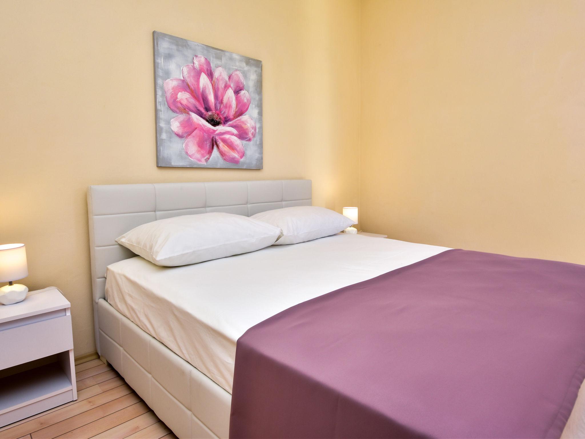 Foto 7 - Appartamento con 1 camera da letto a Pag con piscina e terrazza