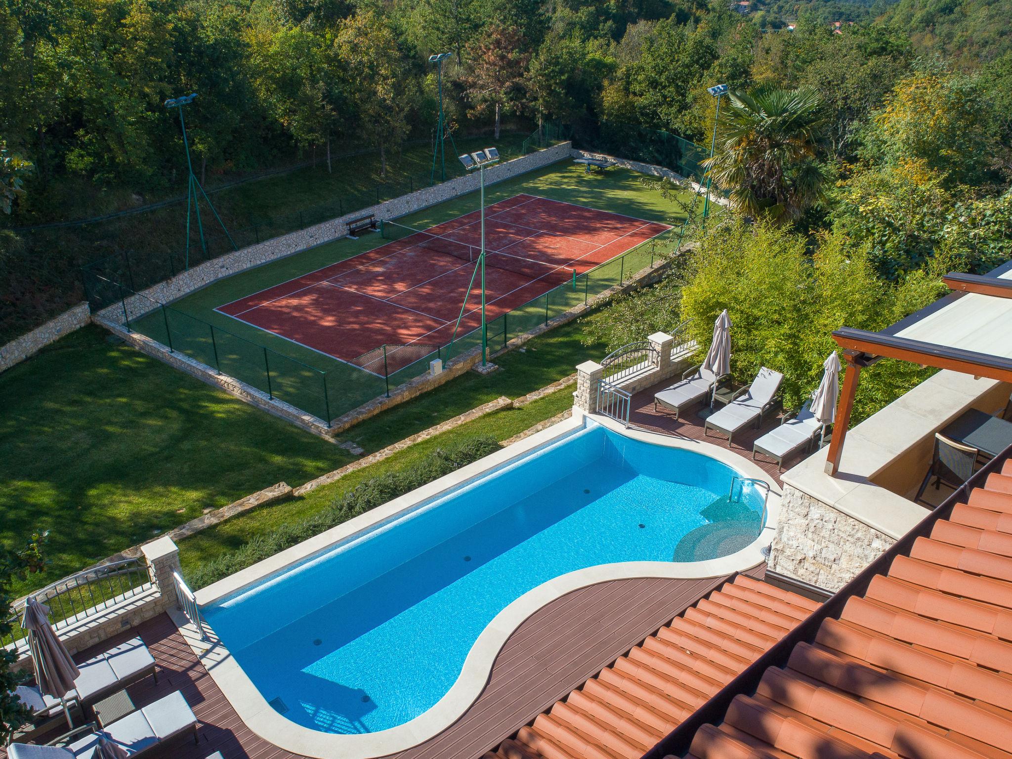 Foto 42 - Casa de 4 quartos em Labin com piscina privada e vistas do mar