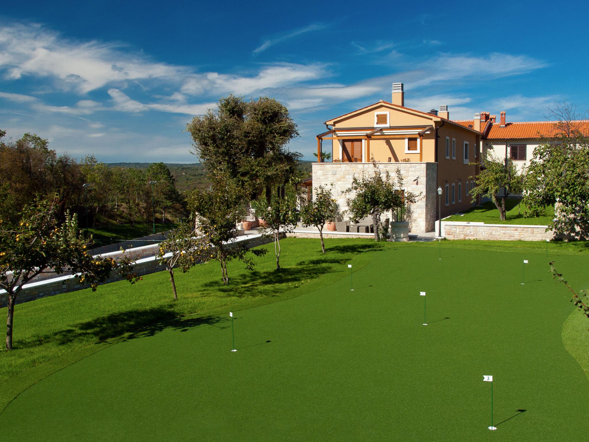 Foto 6 - Casa con 4 camere da letto a Labin con piscina privata e vista mare