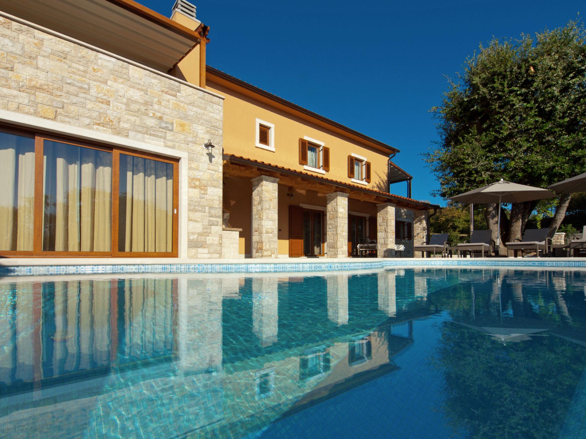 Photo 36 - Maison de 4 chambres à Labin avec piscine privée et vues à la mer