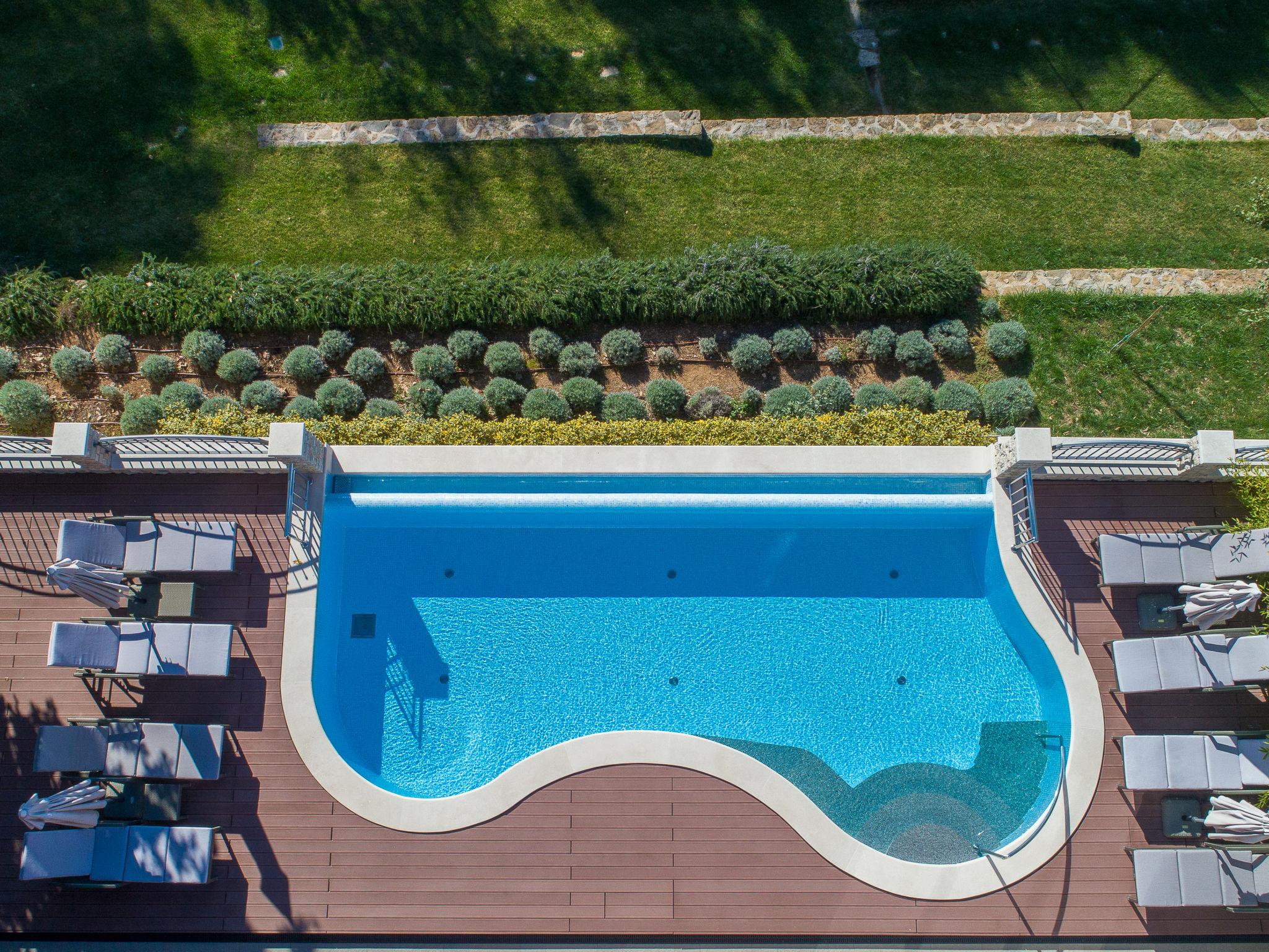 Foto 17 - Casa con 4 camere da letto a Labin con piscina privata e vista mare