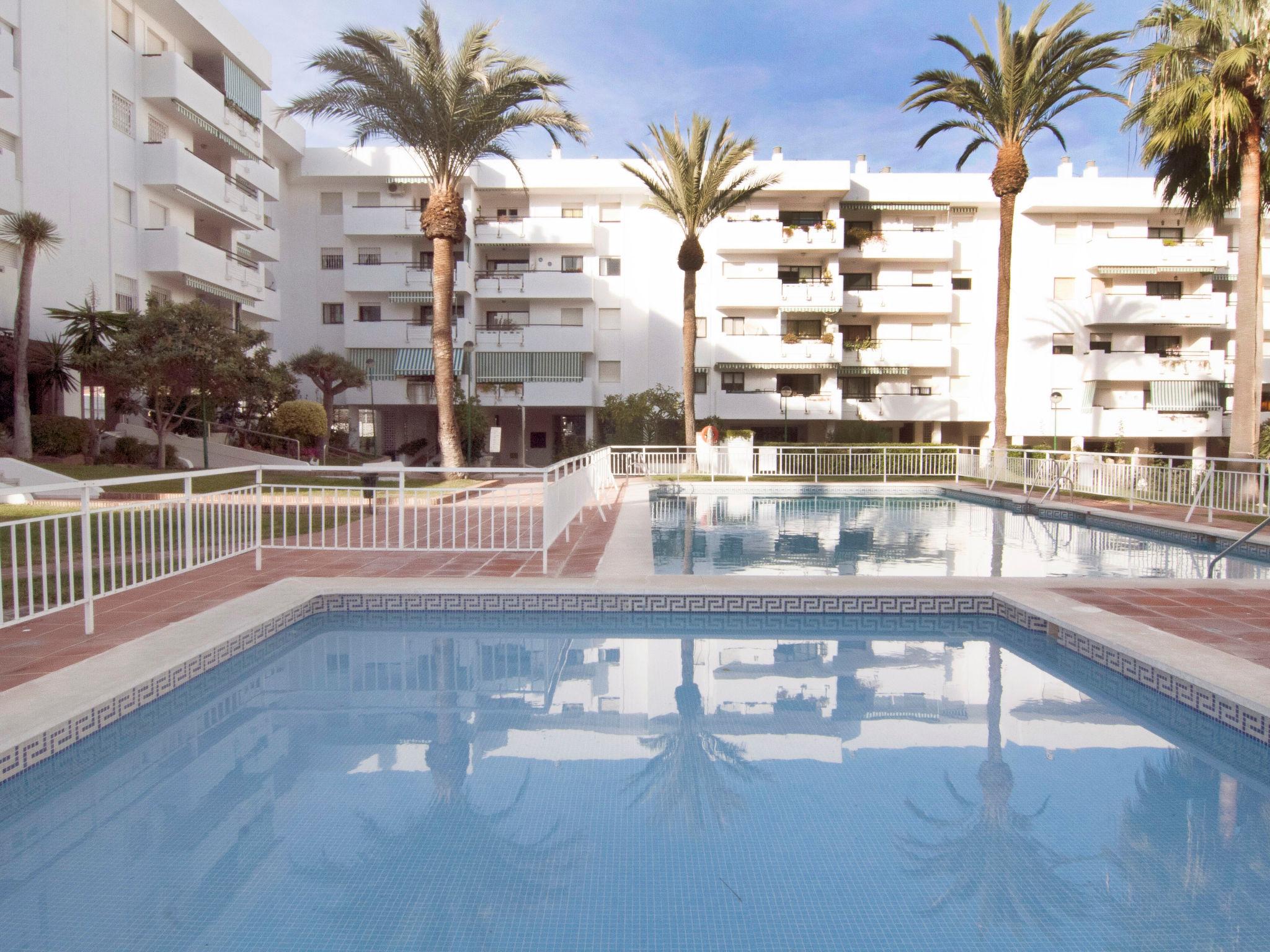 Foto 20 - Apartamento de 3 habitaciones en Torremolinos con piscina y vistas al mar