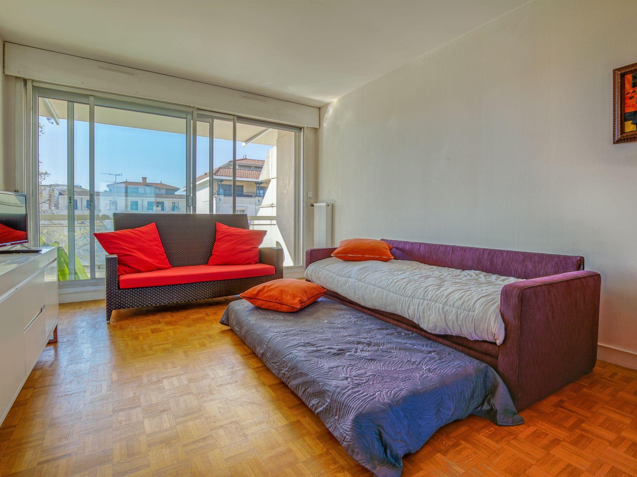 Photo 9 - 2 bedroom Apartment in Arcachon with terrace and sea view