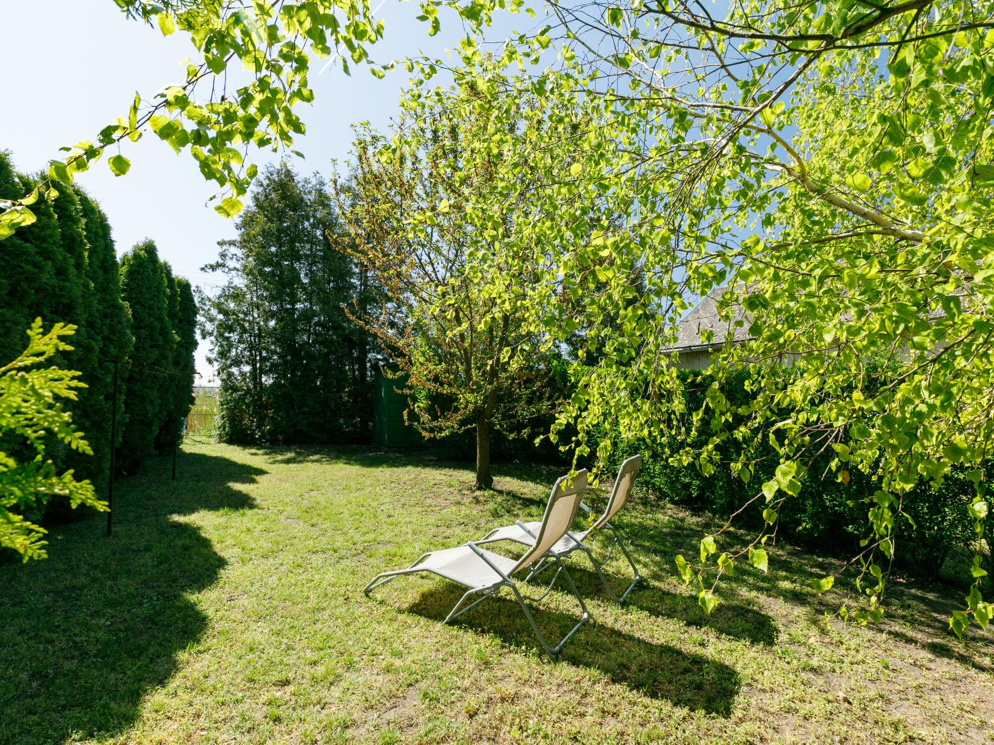 Photo 13 - Maison de 2 chambres à Balatonlelle avec jardin et terrasse