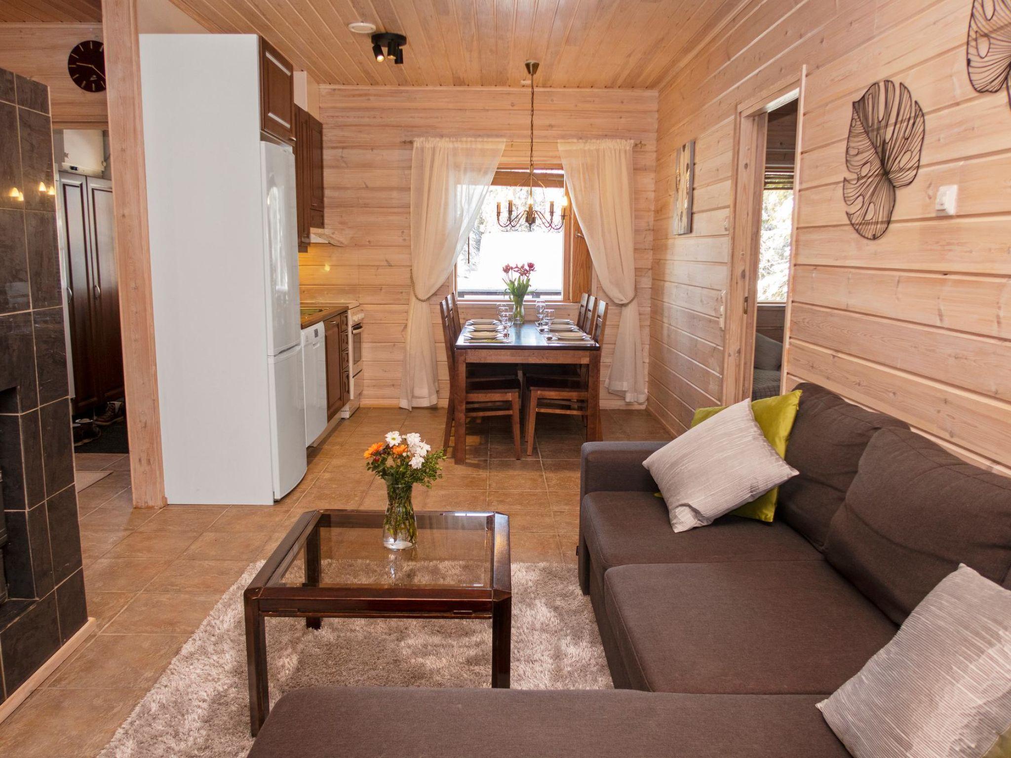 Foto 4 - Casa de 3 habitaciones en Kuusamo con sauna y vistas a la montaña