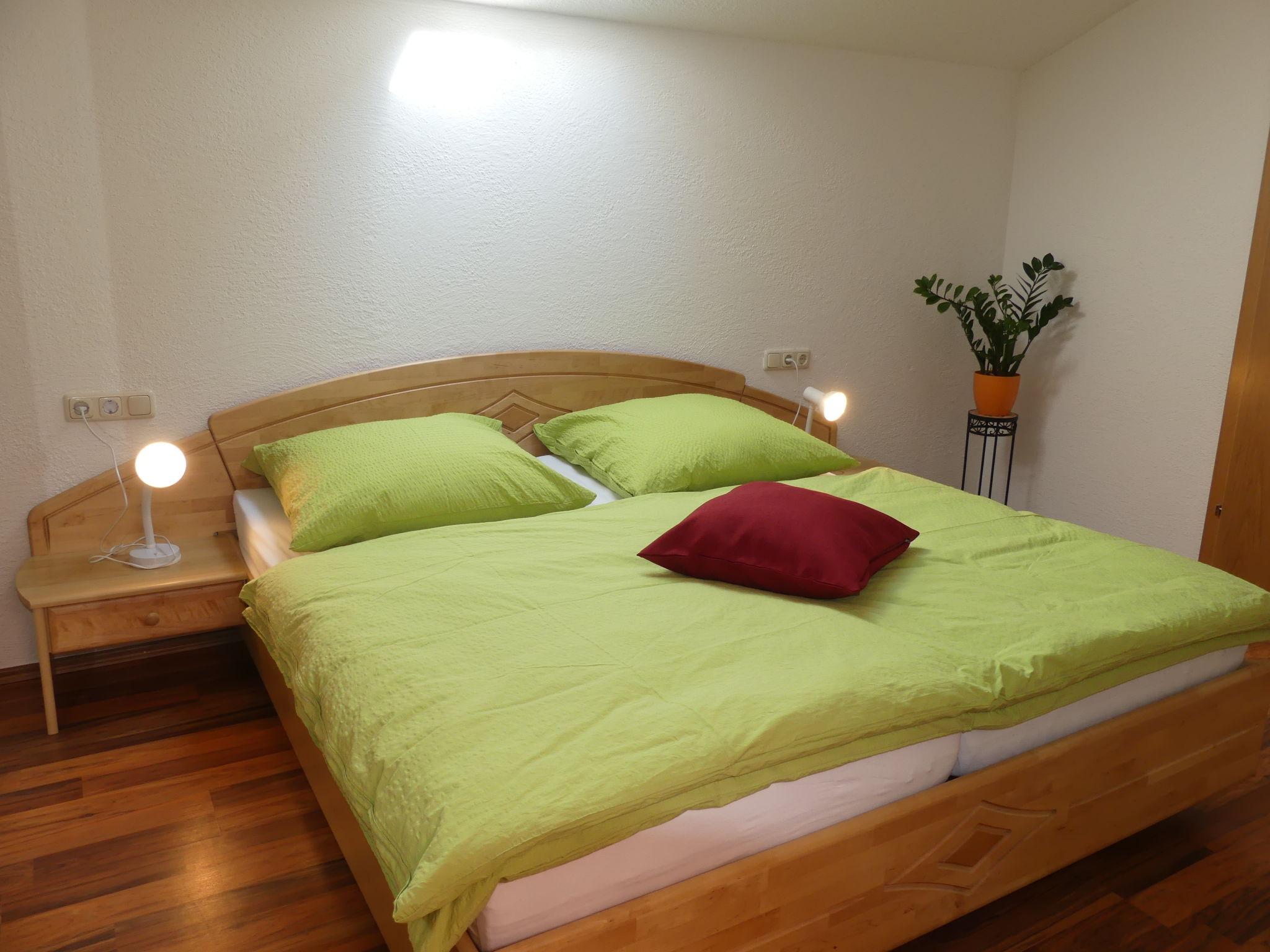 Foto 12 - Appartamento con 3 camere da letto a Piesendorf con terrazza e vista sulle montagne