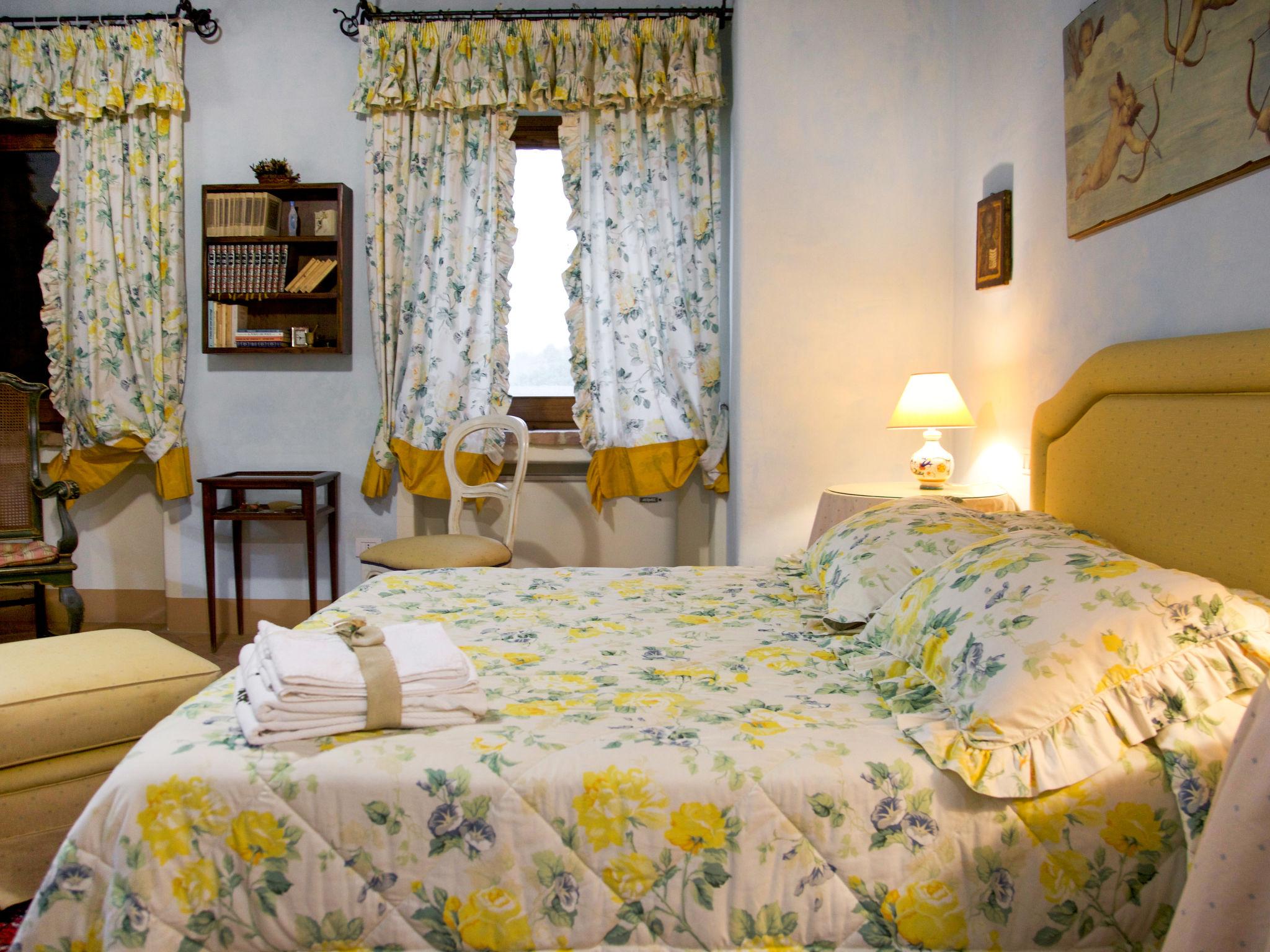 Foto 16 - Casa con 5 camere da letto a Collazzone con piscina privata e terrazza