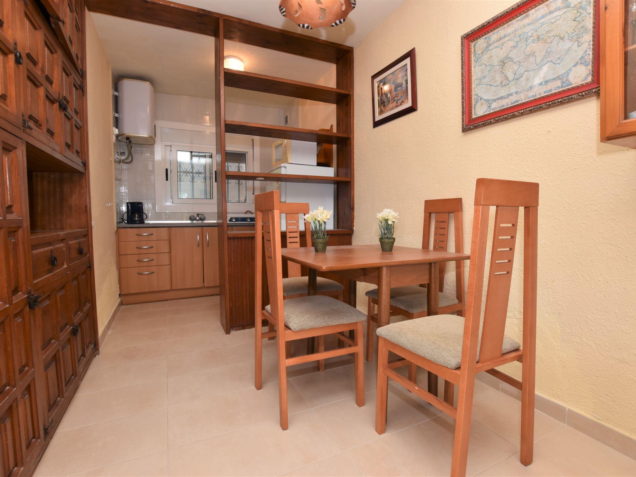 Photo 8 - 2 bedroom Apartment in Torredembarra with garden