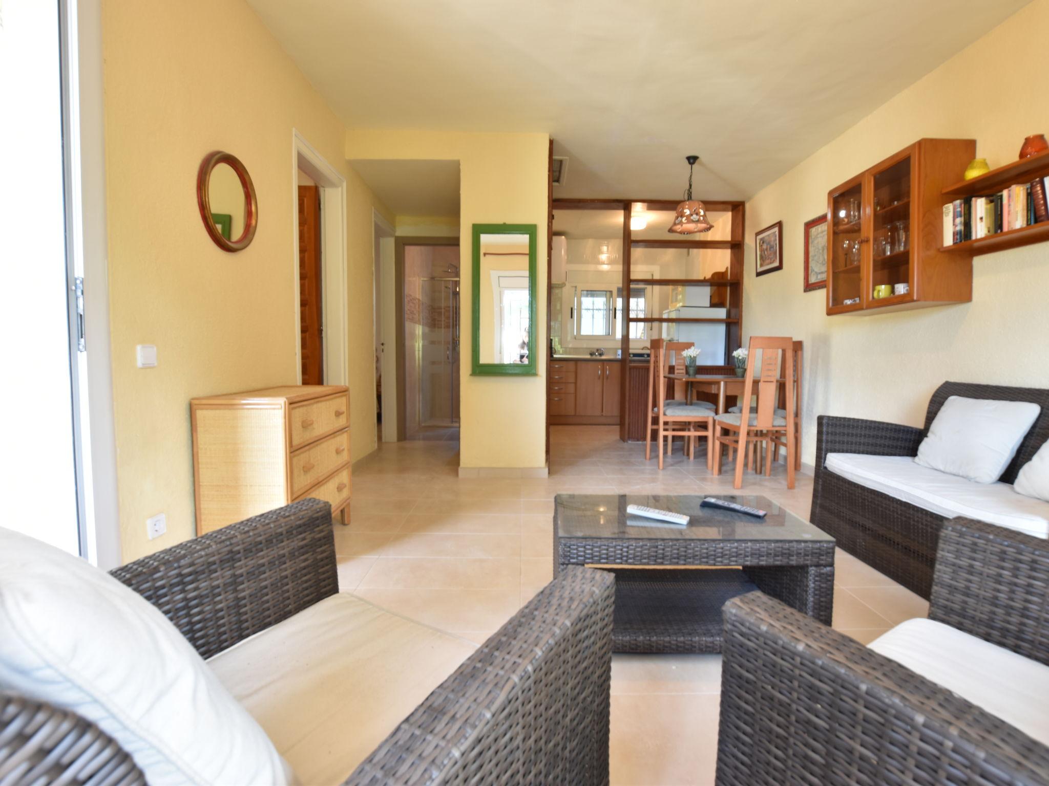 Foto 3 - Appartamento con 2 camere da letto a Torredembarra con giardino e vista mare