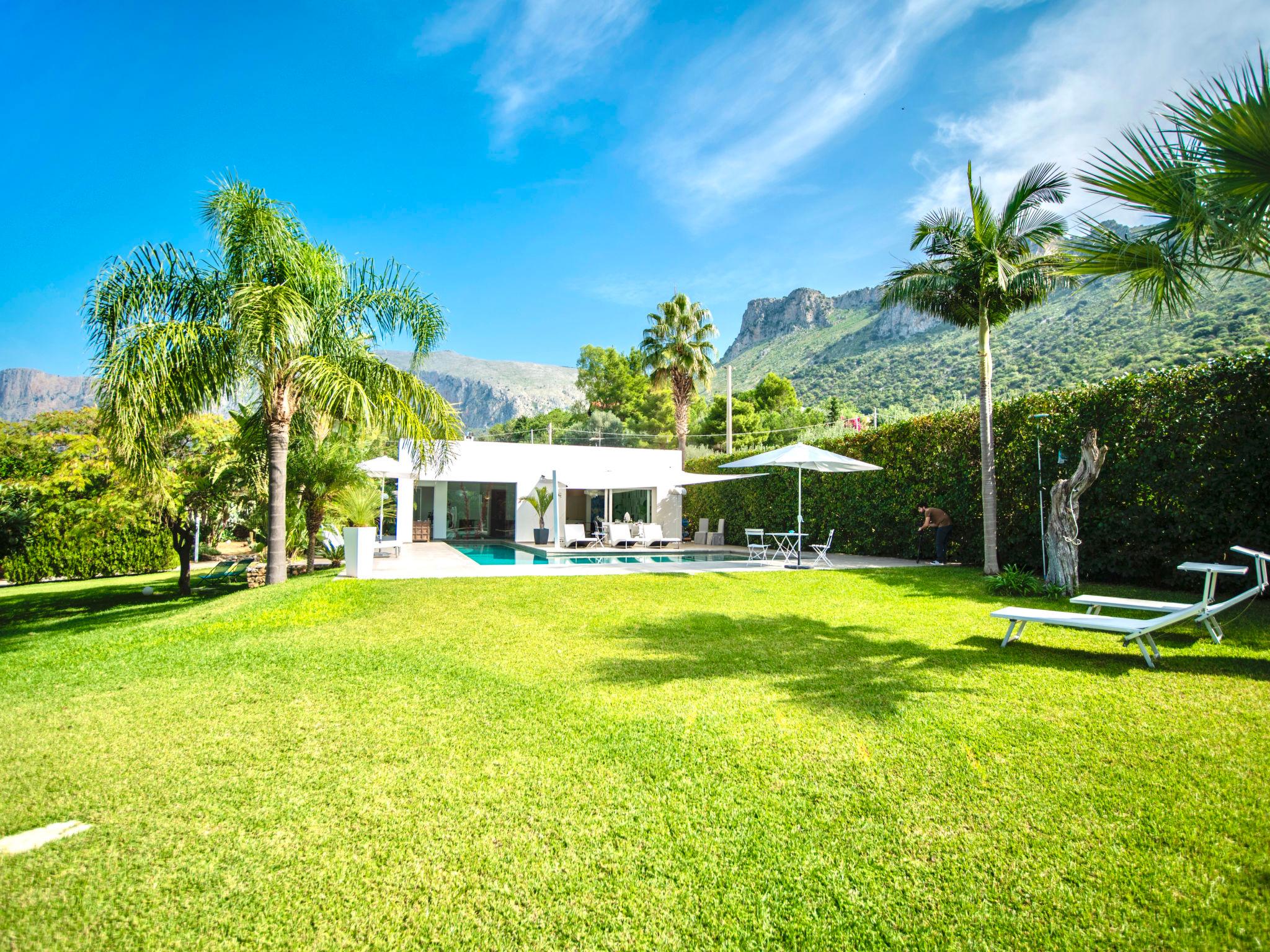 Photo 2 - Maison de 2 chambres à Terrasini avec piscine privée et jardin