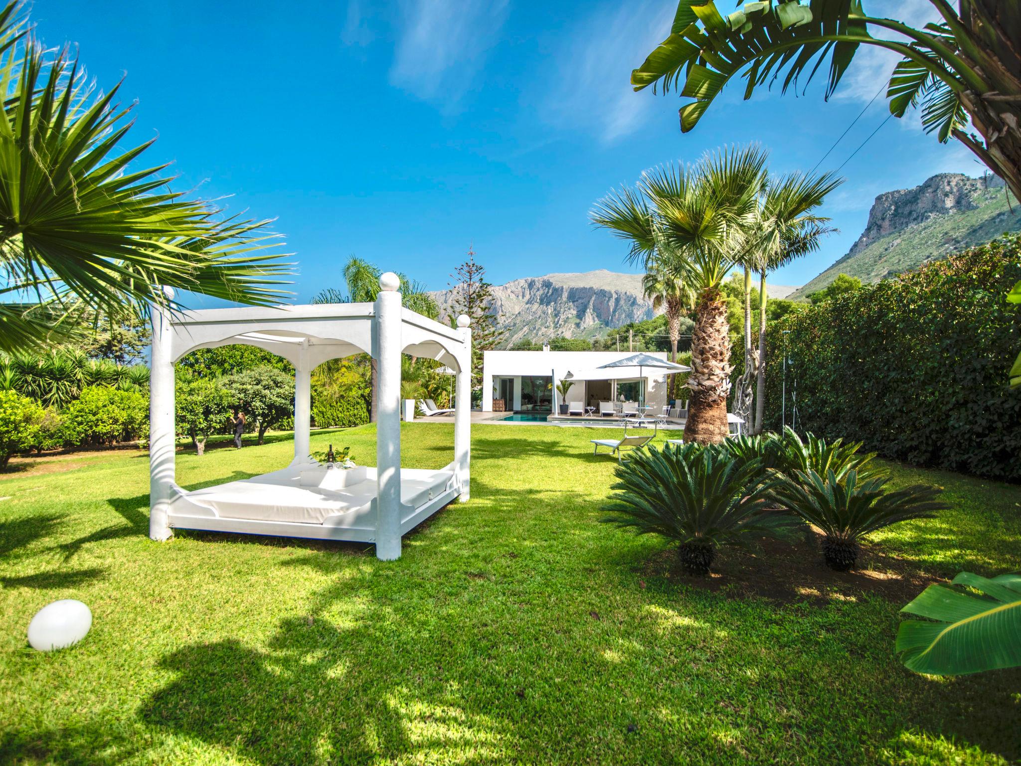 Photo 5 - Maison de 2 chambres à Terrasini avec piscine privée et jardin