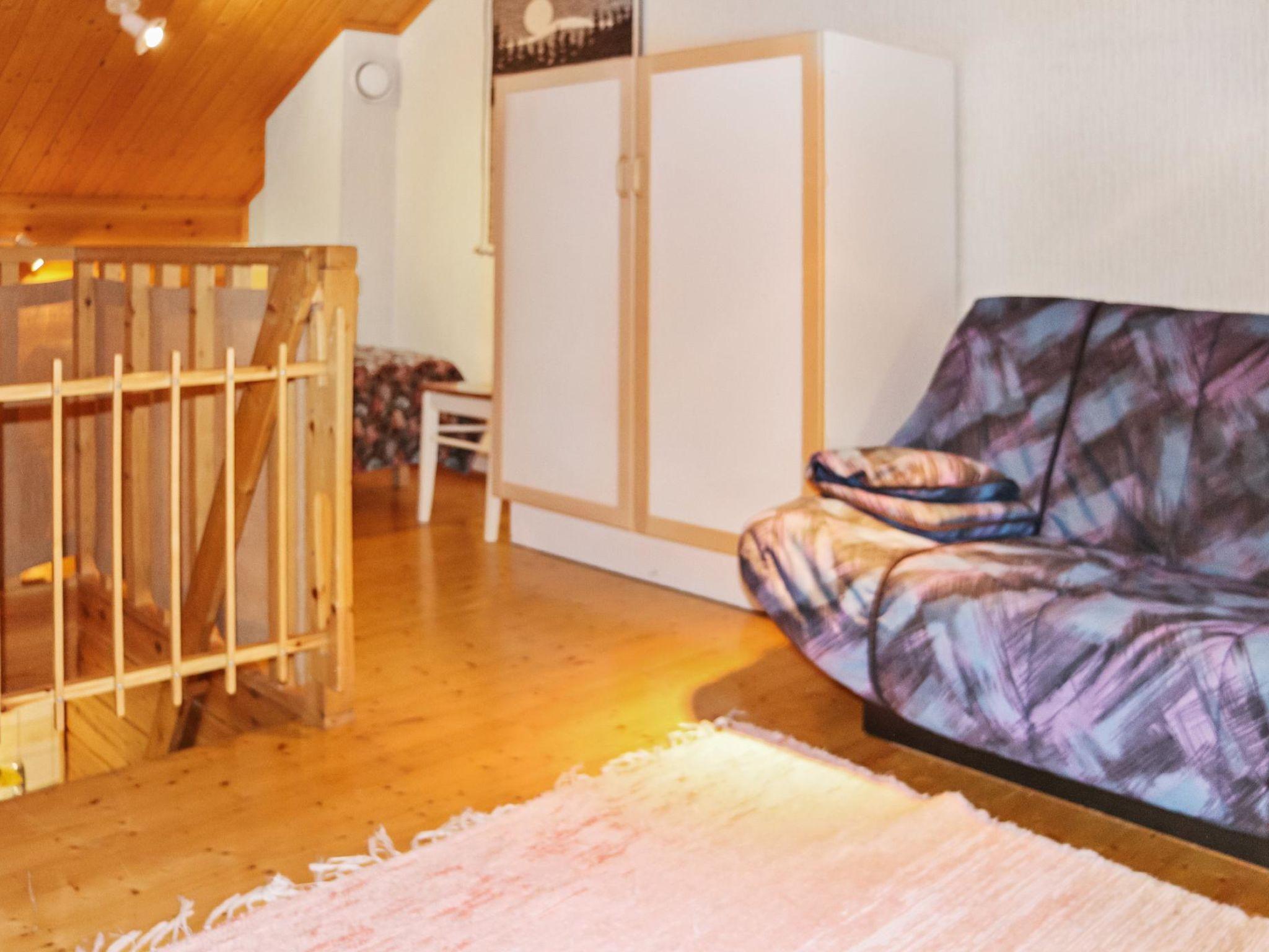 Foto 11 - Casa de 1 habitación en Puolanka con sauna y vistas a la montaña