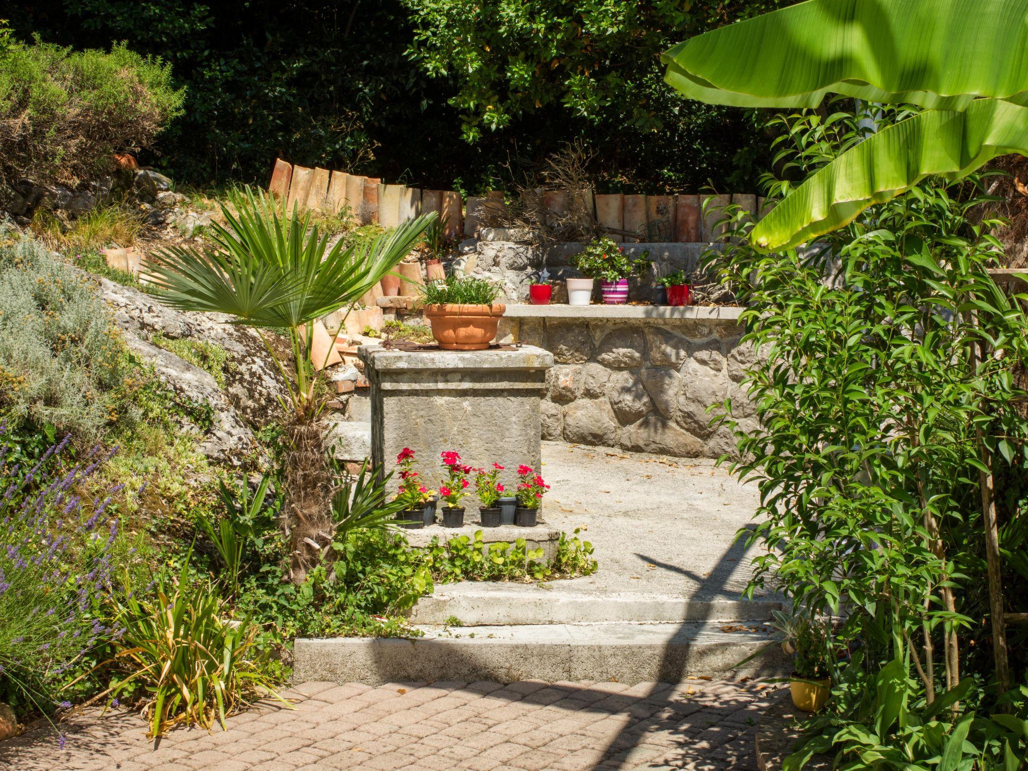 Photo 23 - Maison de 2 chambres à Kastav avec piscine privée et jardin