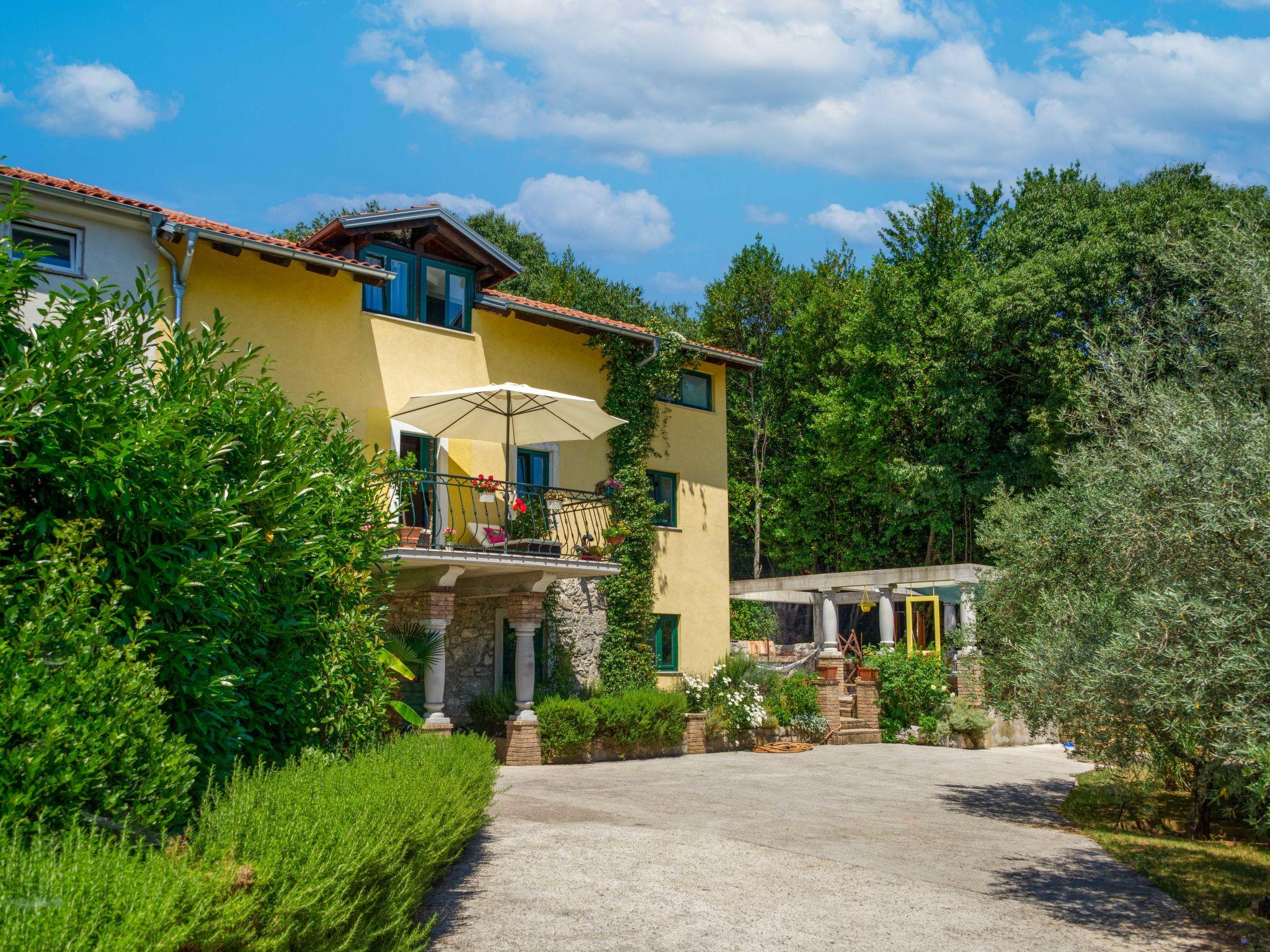 Photo 37 - Maison de 2 chambres à Kastav avec piscine privée et jardin