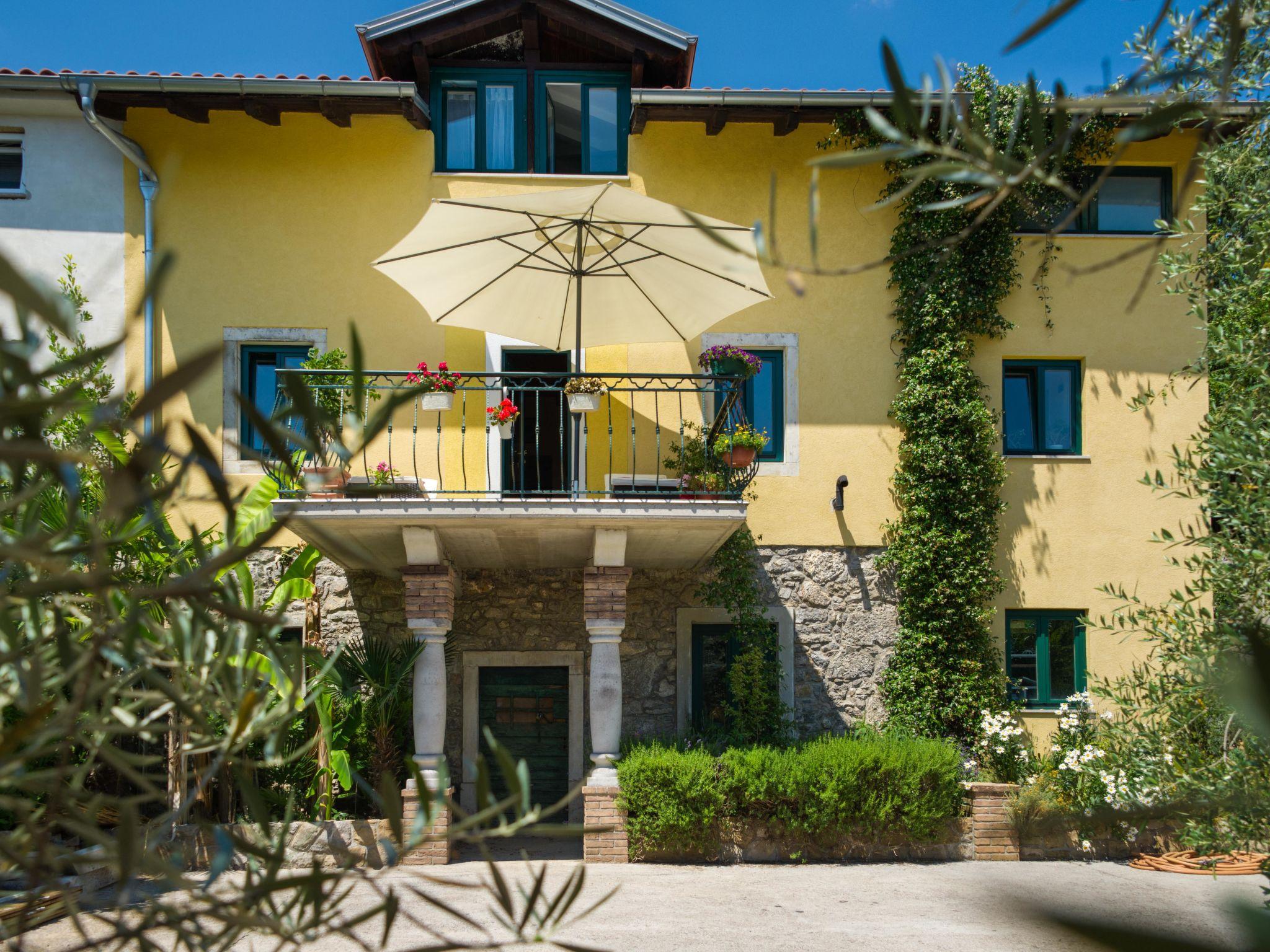 Photo 38 - Maison de 2 chambres à Kastav avec piscine privée et jardin