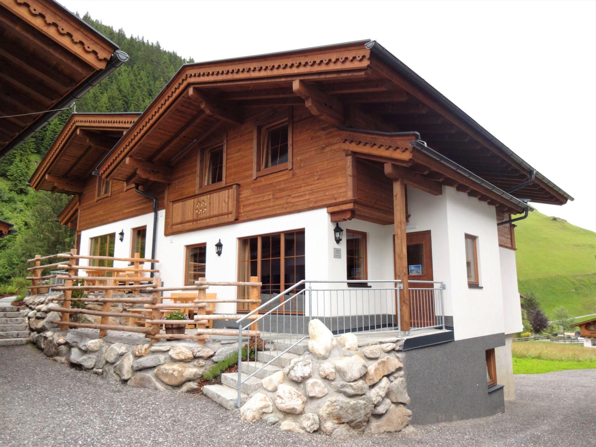 Photo 1 - Maison de 4 chambres à Tux avec terrasse et vues sur la montagne