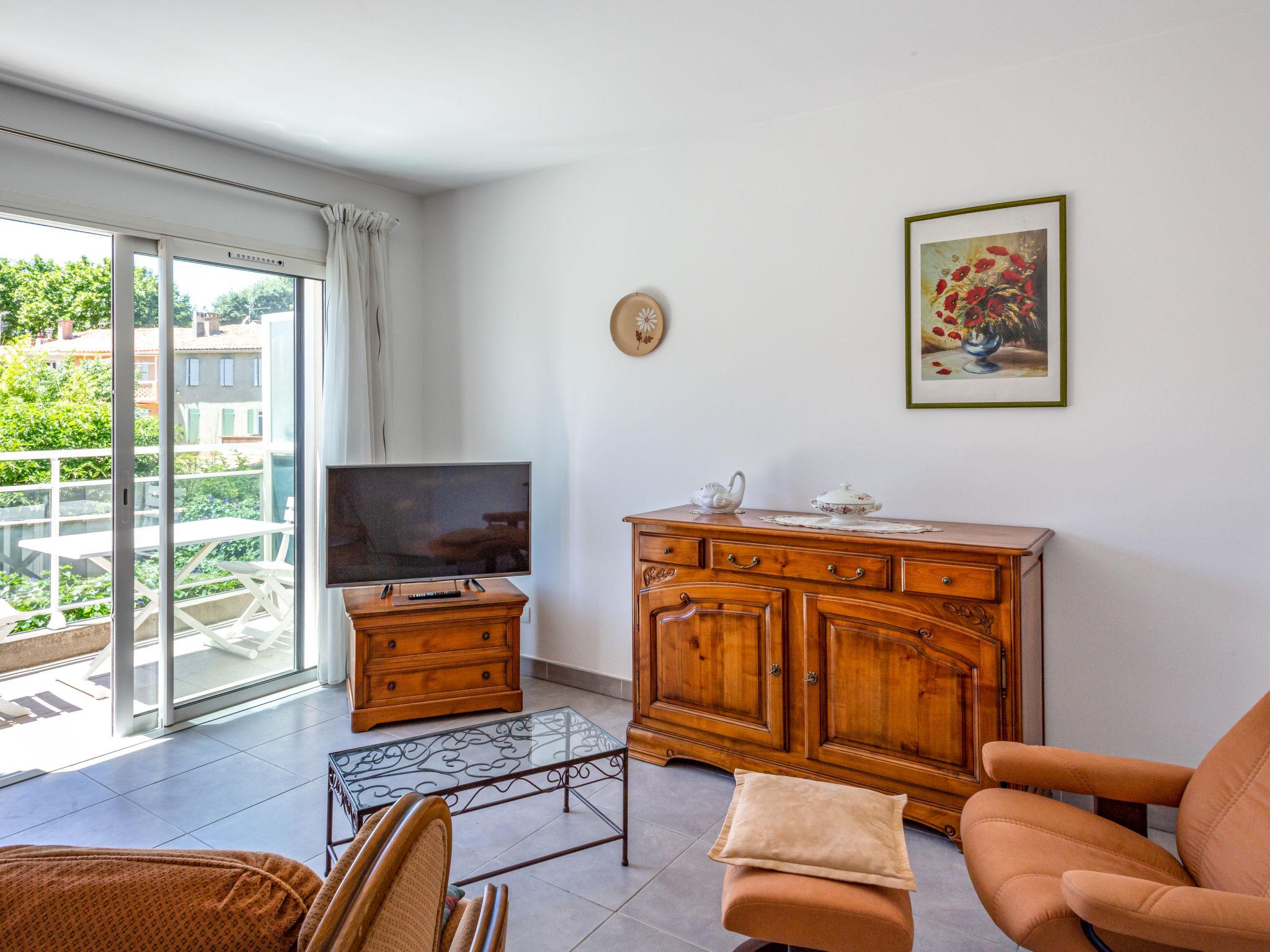 Photo 5 - 1 bedroom Apartment in Saint-Cyr-sur-Mer with terrace