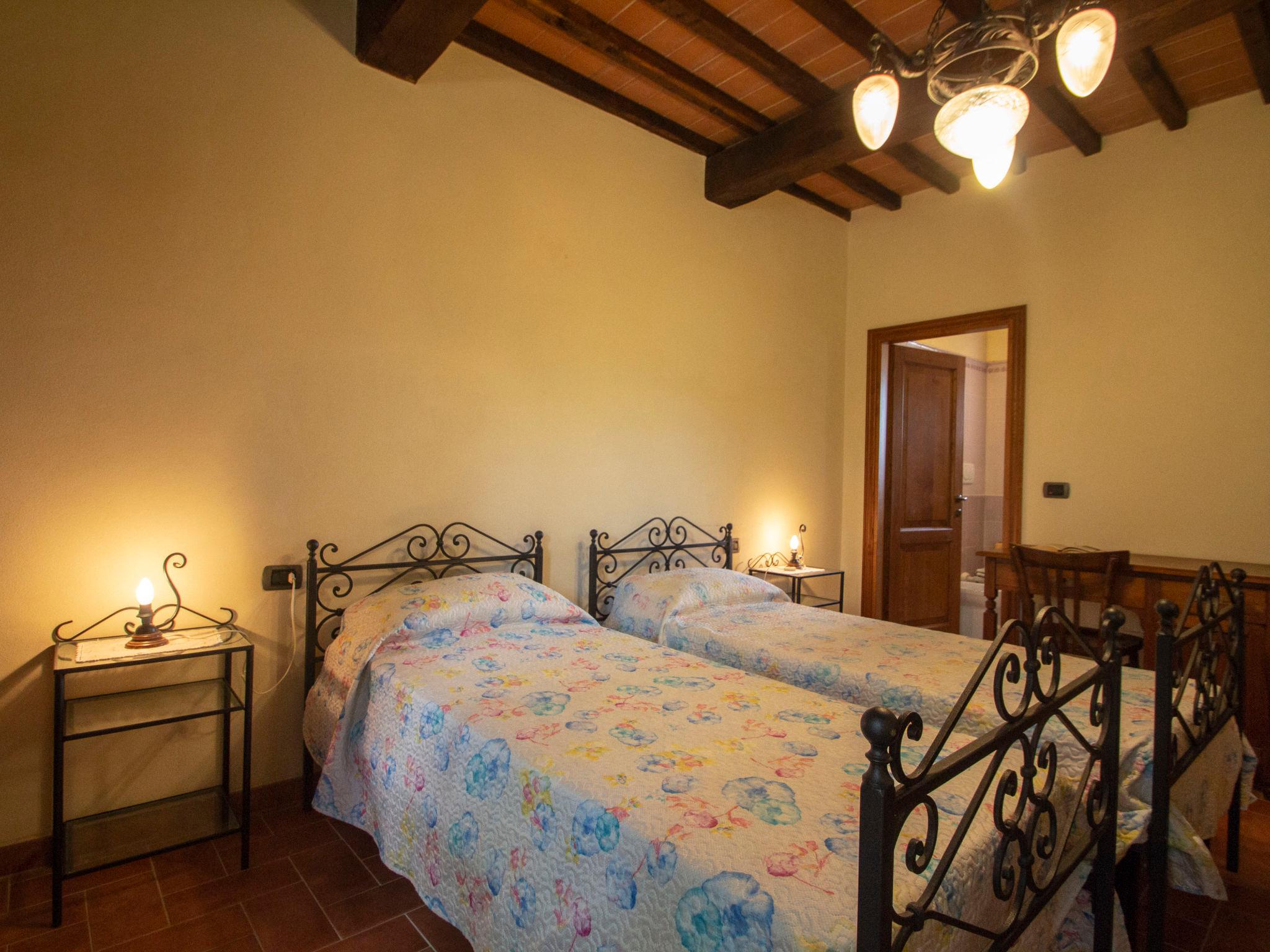 Foto 25 - Casa con 5 camere da letto a Montevarchi con piscina privata e giardino