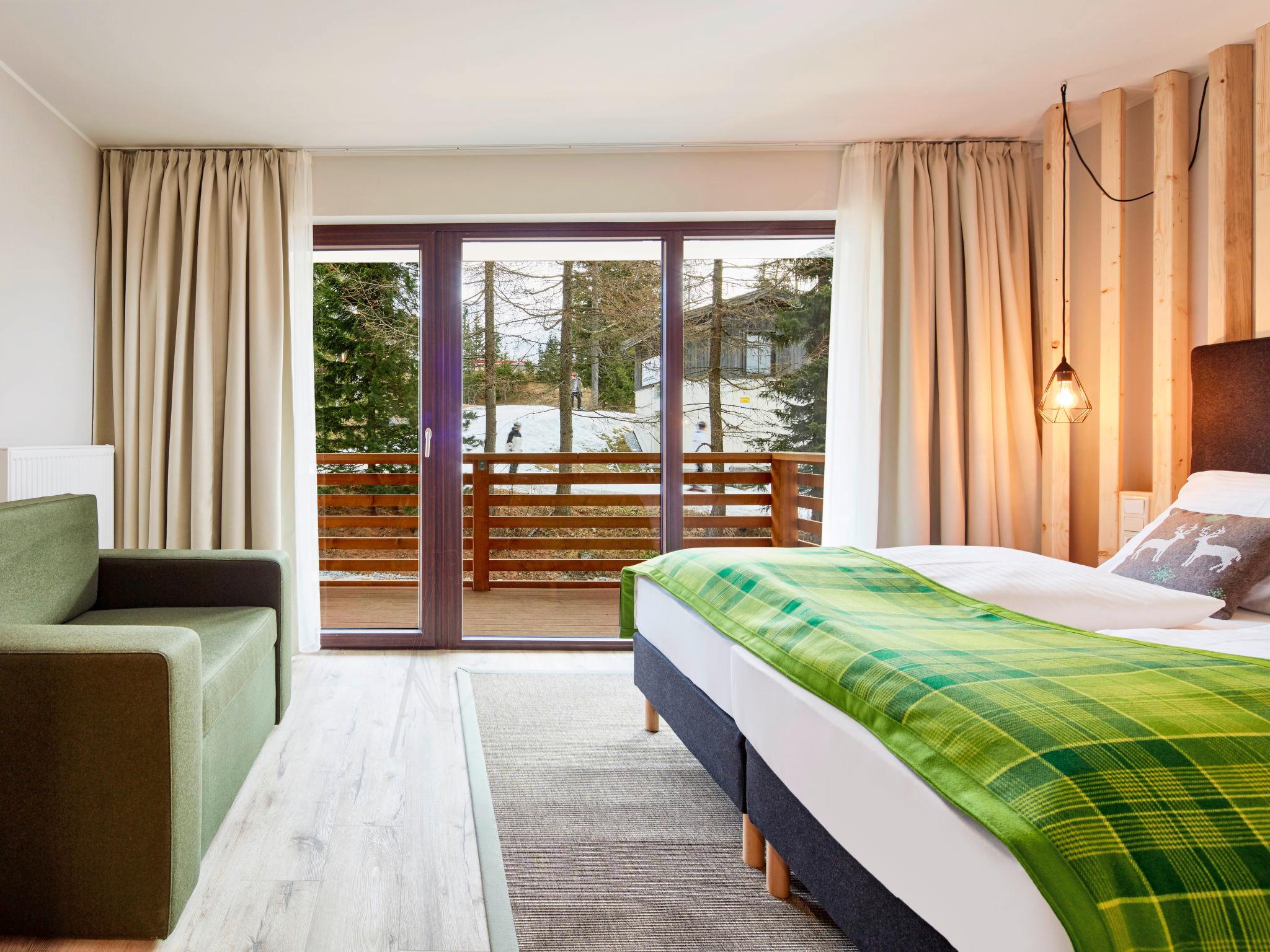 Foto 12 - Apartamento de 1 quarto em Sankt Michael im Lungau com piscina e vista para a montanha