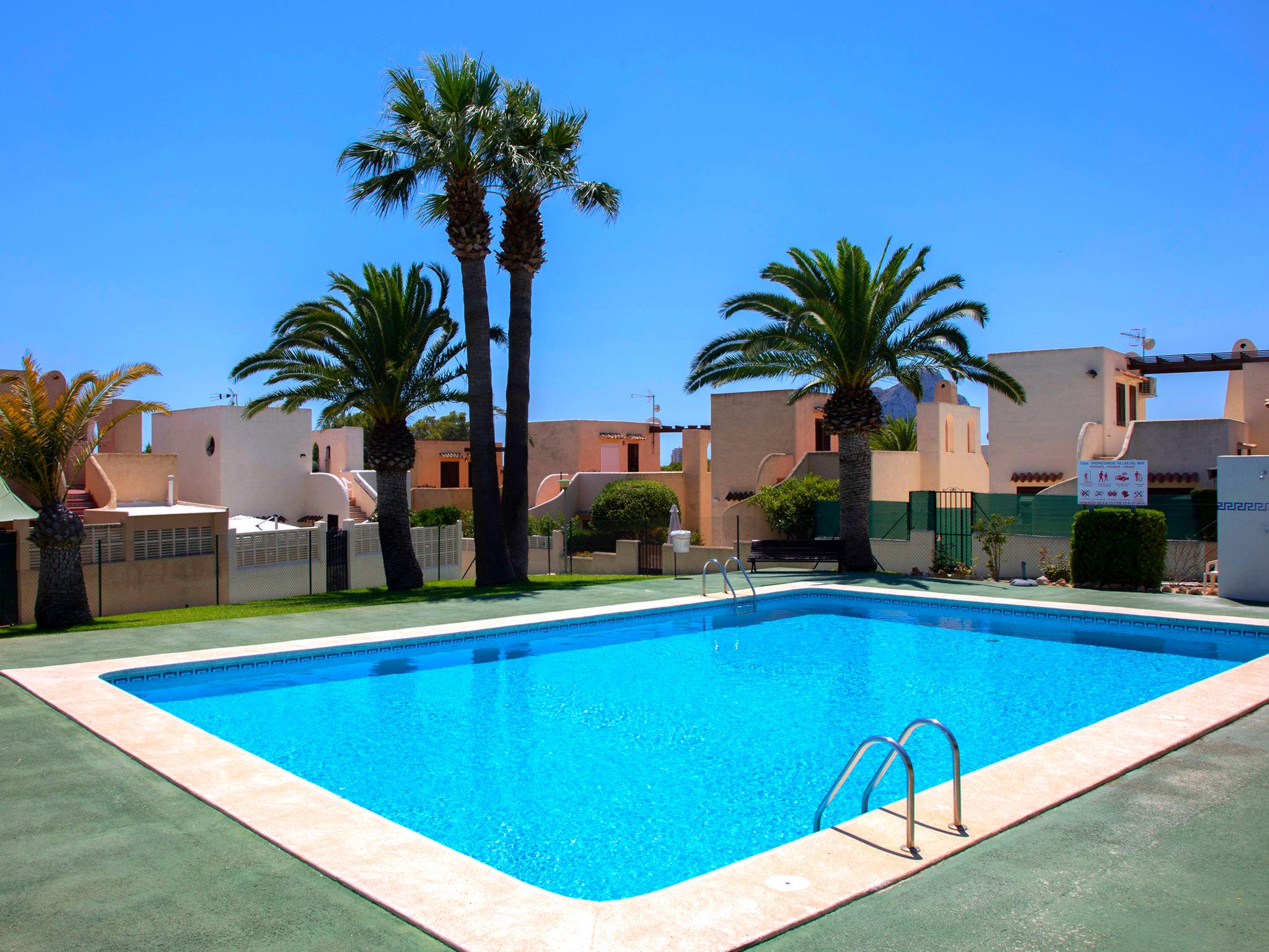 Foto 1 - Casa de 3 quartos em Calp com piscina e jardim