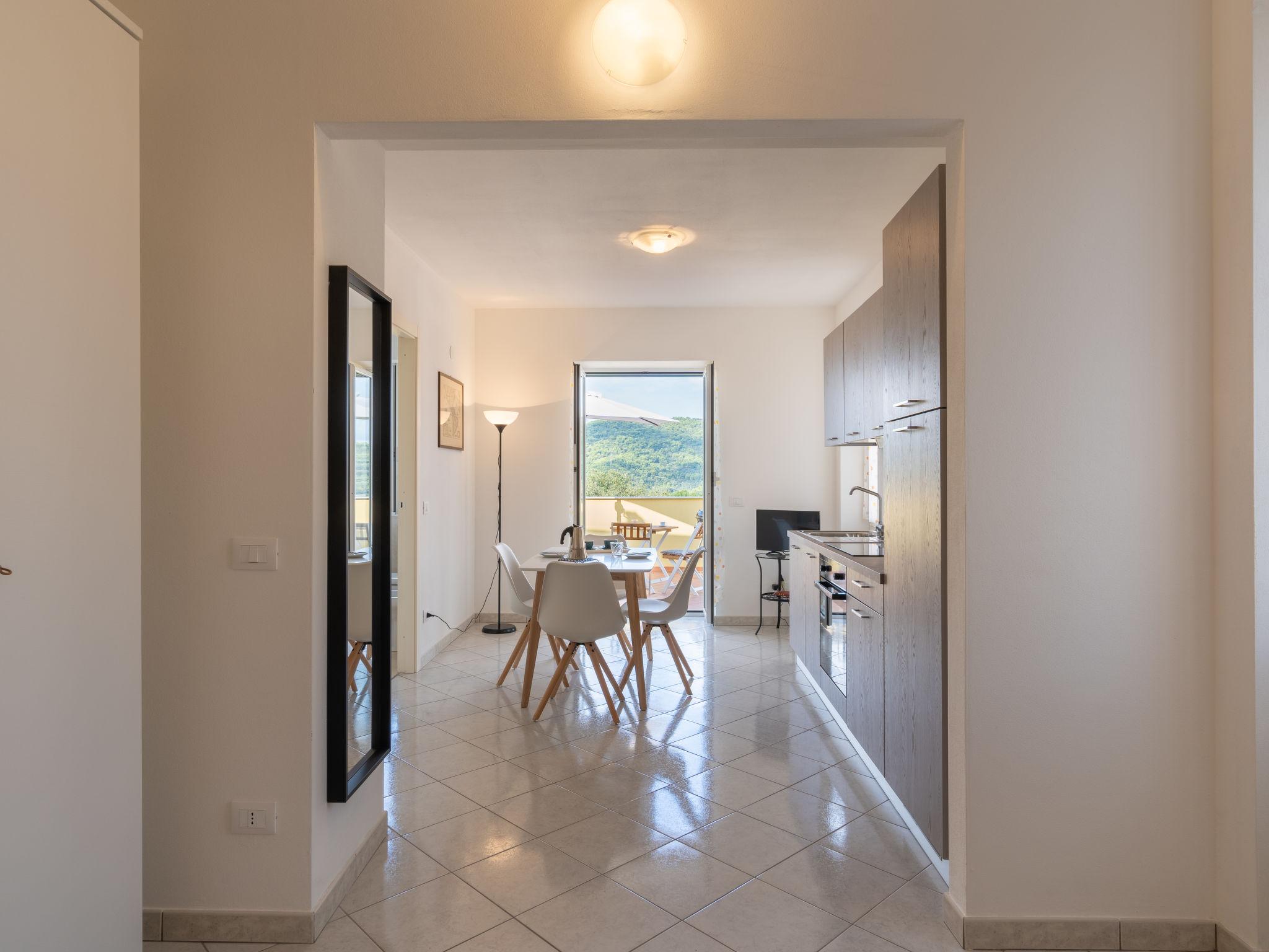 Foto 11 - Apartamento en San Bartolomeo al Mare con terraza y vistas al mar