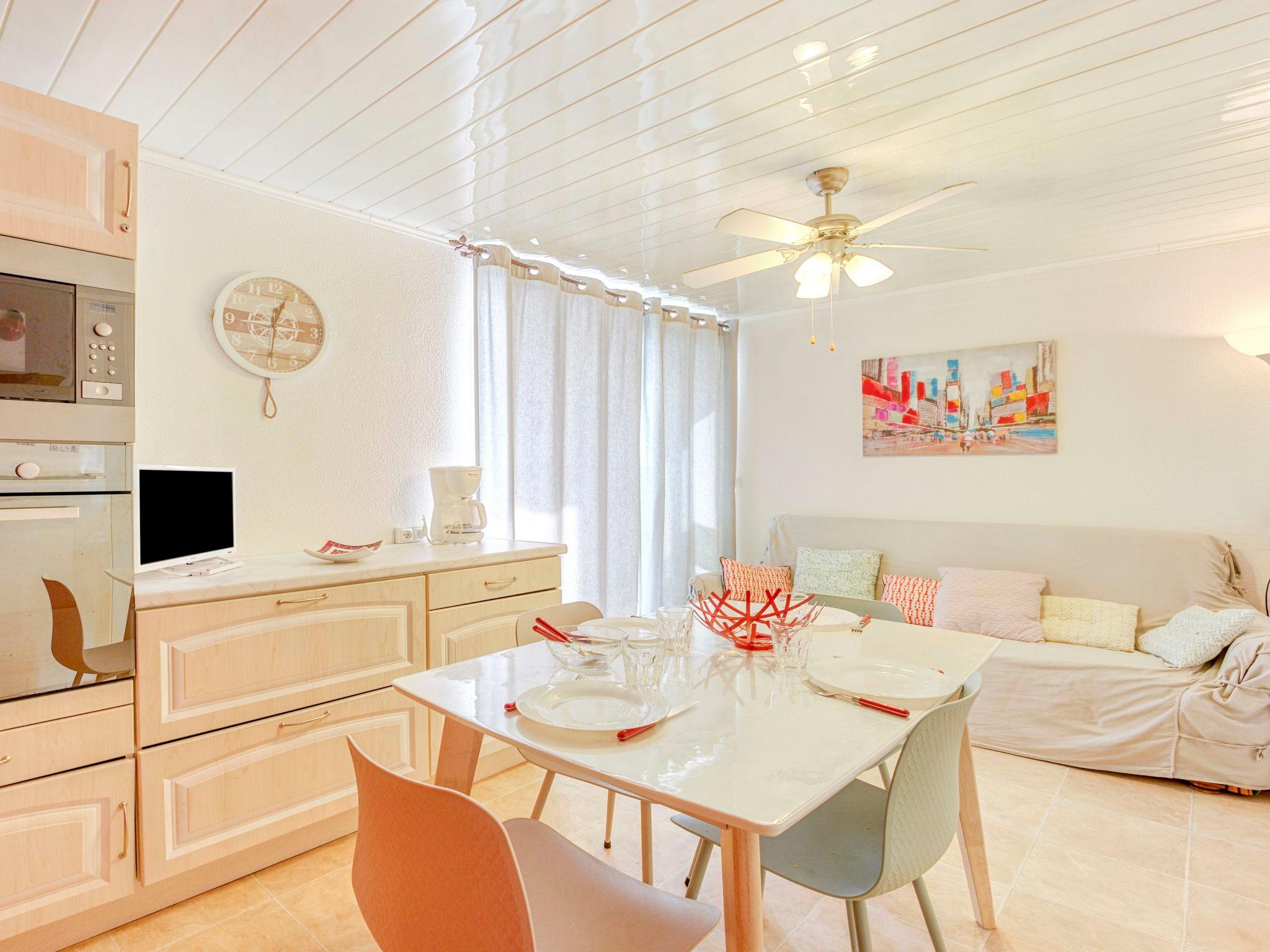 Foto 1 - Apartamento de 2 quartos em Gruissan com vistas do mar